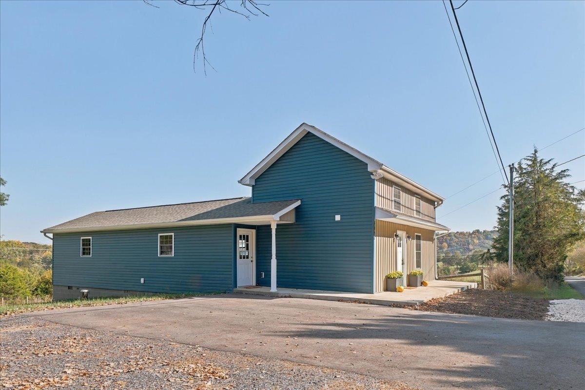 4091 SPRING HILL RD, STAUNTON, Virginia 24401, 3 Bedrooms Bedrooms, ,2 BathroomsBathrooms,Residential,4091 SPRING HILL RD,683037 MLS # 683037 4091 SPRING HILL RD, STAUNTON, Virginia 24401, 3 Bedrooms Bedrooms, ,2 BathroomsBathrooms,Residential,4091 SPRING HILL RD,683037 MLS # 683037