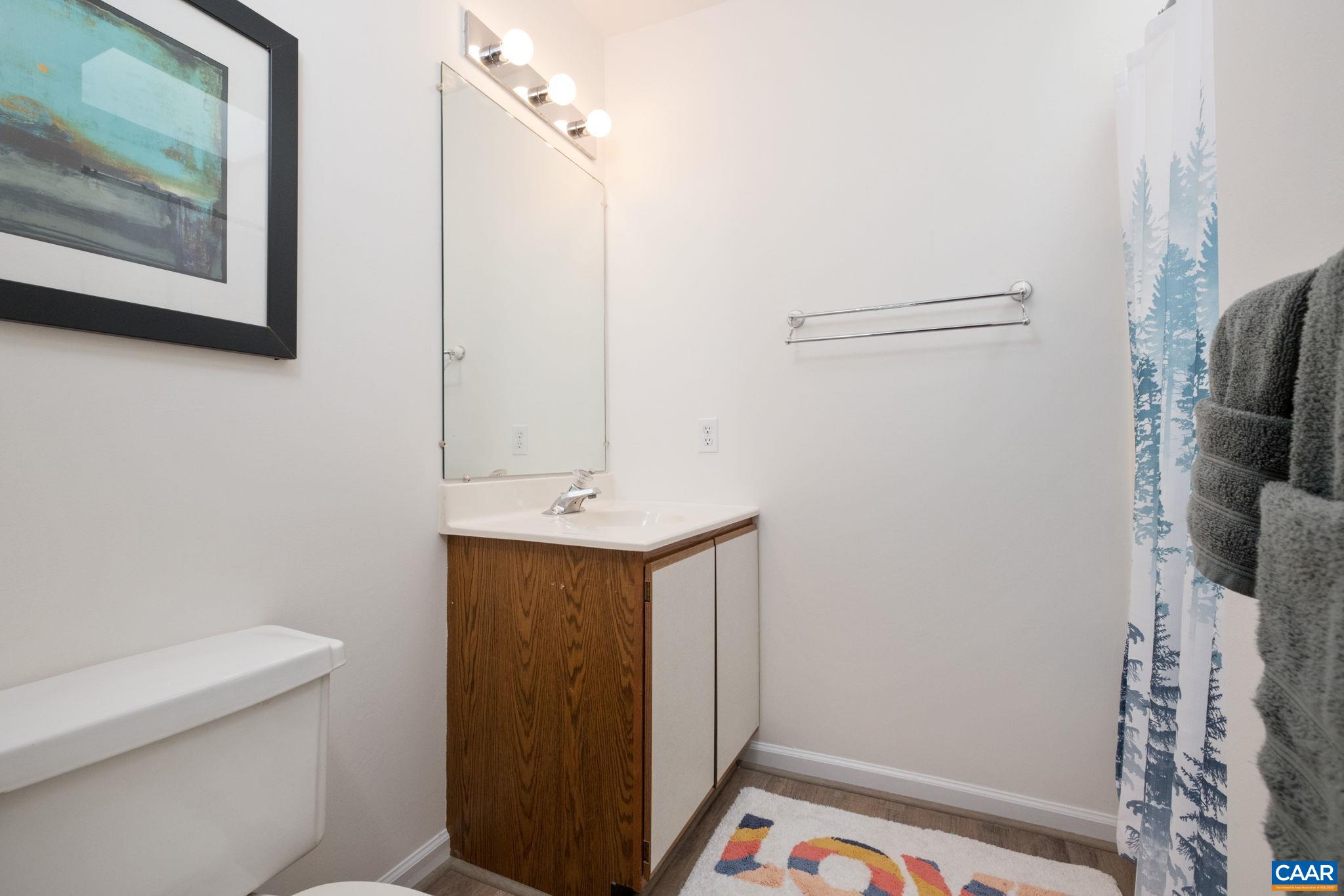 1618 GARDEN CT, CHARLOTTESVILLE, Virginia 22901, 2 Bedrooms Bedrooms, ,2 BathroomsBathrooms,Residential,1618 GARDEN CT,682777 MLS # 682777 1618 GARDEN CT, CHARLOTTESVILLE, Virginia 22901, 2 Bedrooms Bedrooms, ,2 BathroomsBathrooms,Residential,1618 GARDEN CT,682777 MLS # 682777