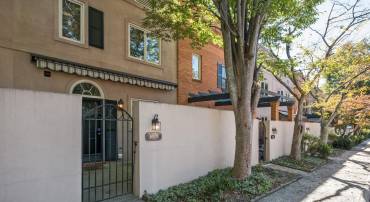 1618 GARDEN CT, CHARLOTTESVILLE, Virginia 22901, 2 Bedrooms Bedrooms, ,2 BathroomsBathrooms,Residential,1618 GARDEN CT,682777 MLS # 682777