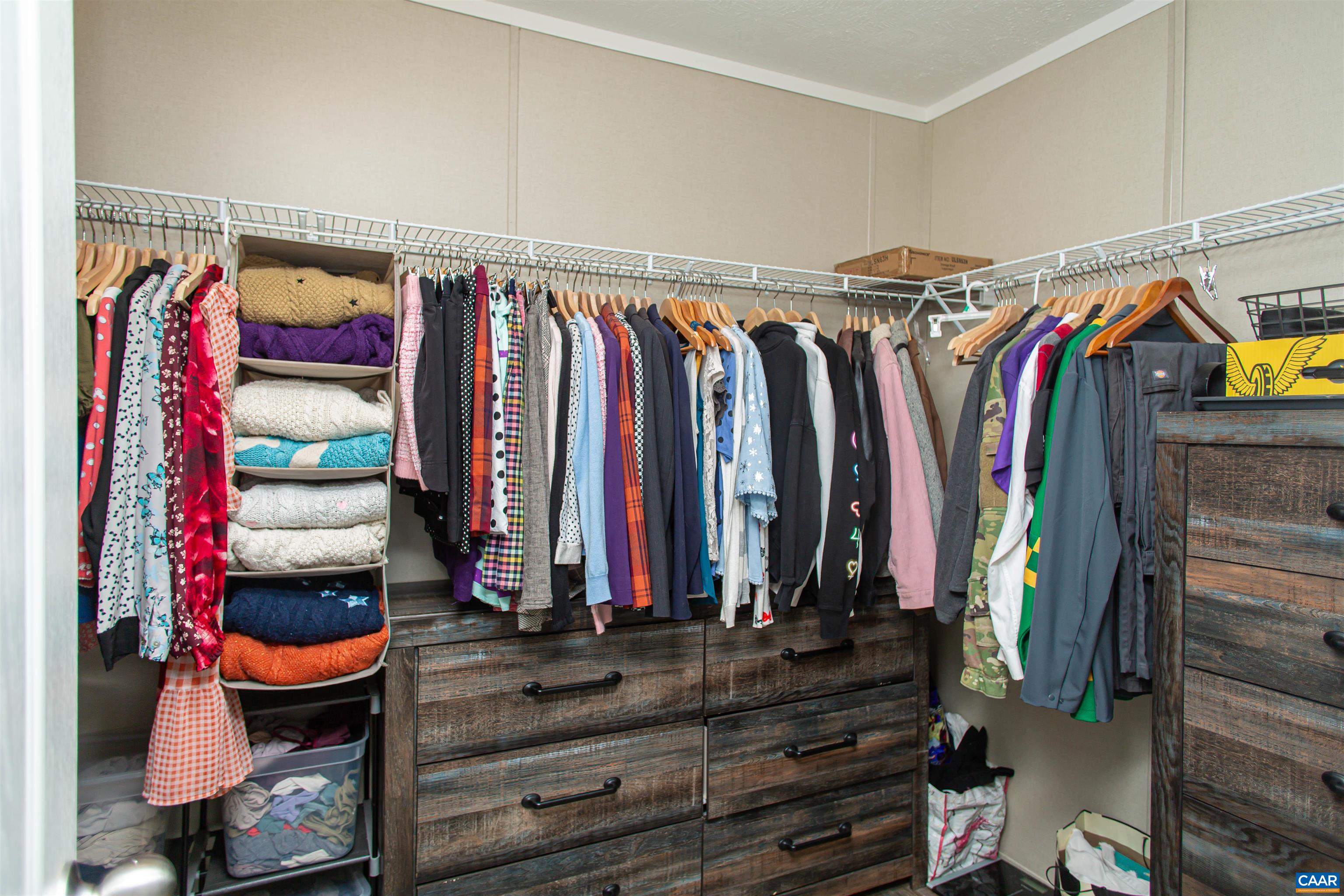 And a generous walk-in closet.