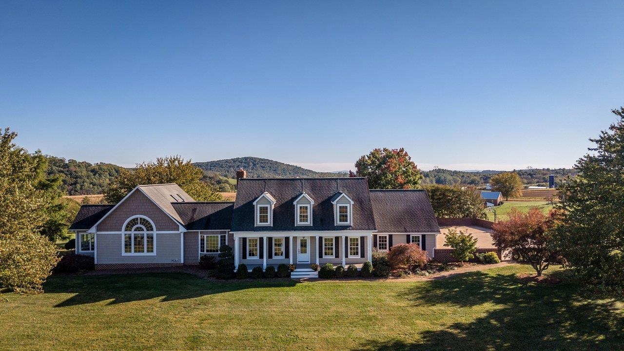 9527 CENTERVILLE RD, BRIDGEWATER, Virginia 22812, 3 Bedrooms Bedrooms, ,4 BathroomsBathrooms,Residential,9527 CENTERVILLE RD,682929 MLS # 682929 9527 CENTERVILLE RD, BRIDGEWATER, Virginia 22812, 3 Bedrooms Bedrooms, ,4 BathroomsBathrooms,Residential,9527 CENTERVILLE RD,682929 MLS # 682929