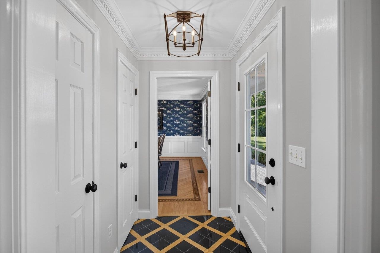 9527 CENTERVILLE RD, BRIDGEWATER, Virginia 22812, 3 Bedrooms Bedrooms, ,4 BathroomsBathrooms,Residential,9527 CENTERVILLE RD,682929 MLS # 682929 9527 CENTERVILLE RD, BRIDGEWATER, Virginia 22812, 3 Bedrooms Bedrooms, ,4 BathroomsBathrooms,Residential,9527 CENTERVILLE RD,682929 MLS # 682929