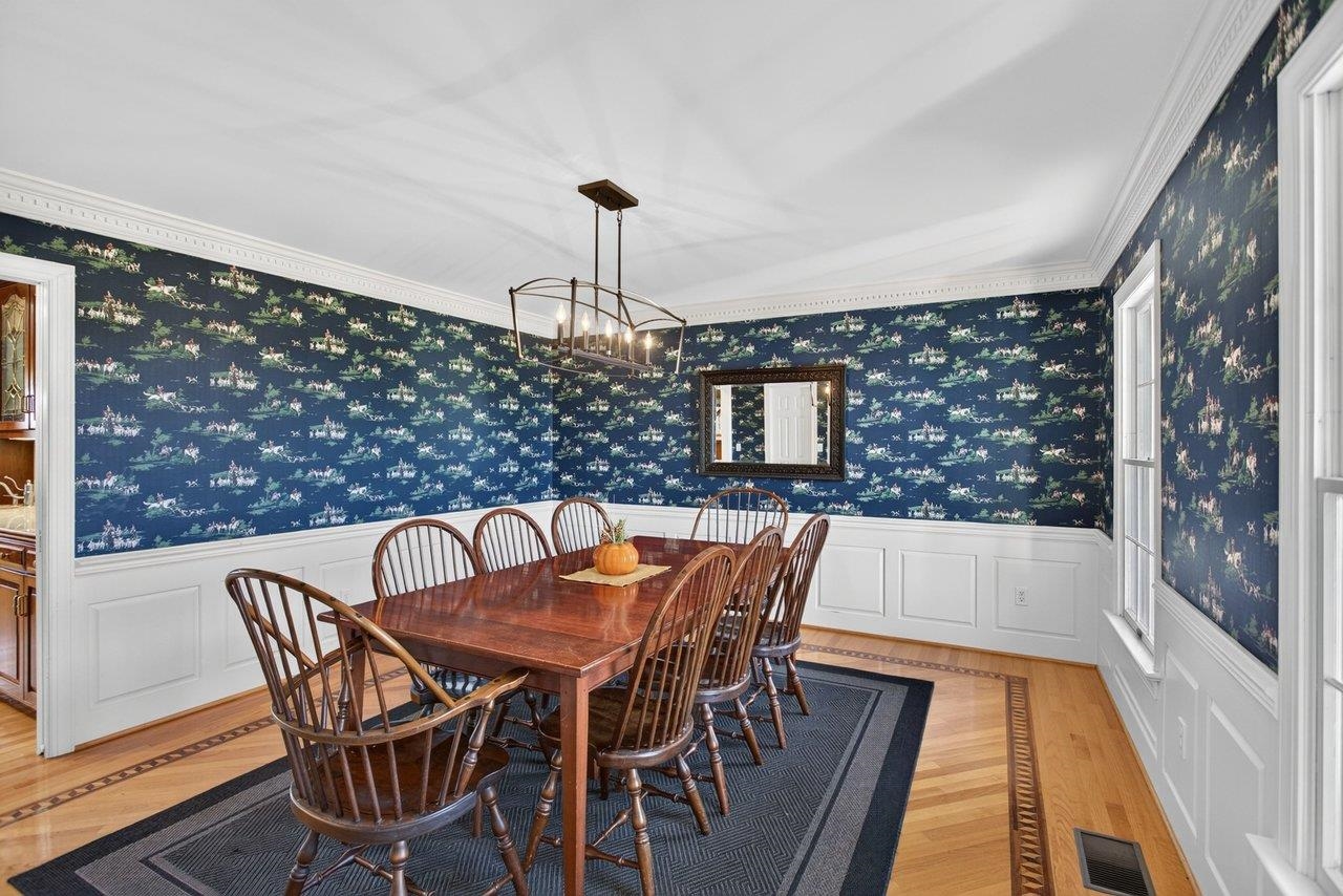 9527 CENTERVILLE RD, BRIDGEWATER, Virginia 22812, 3 Bedrooms Bedrooms, ,4 BathroomsBathrooms,Residential,9527 CENTERVILLE RD,682929 MLS # 682929 9527 CENTERVILLE RD, BRIDGEWATER, Virginia 22812, 3 Bedrooms Bedrooms, ,4 BathroomsBathrooms,Residential,9527 CENTERVILLE RD,682929 MLS # 682929