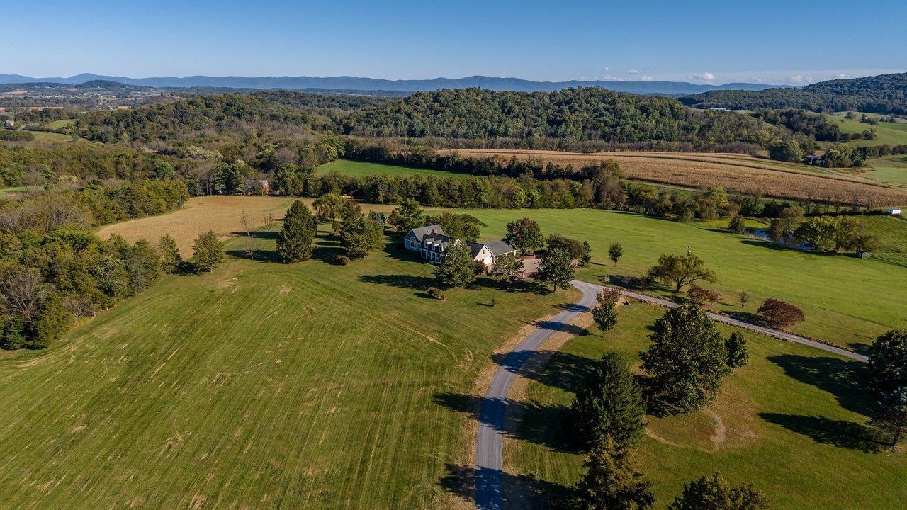 9527 CENTERVILLE RD, BRIDGEWATER, Virginia 22812, 3 Bedrooms Bedrooms, ,4 BathroomsBathrooms,Residential,9527 CENTERVILLE RD,682929 MLS # 682929 9527 CENTERVILLE RD, BRIDGEWATER, Virginia 22812, 3 Bedrooms Bedrooms, ,4 BathroomsBathrooms,Residential,9527 CENTERVILLE RD,682929 MLS # 682929