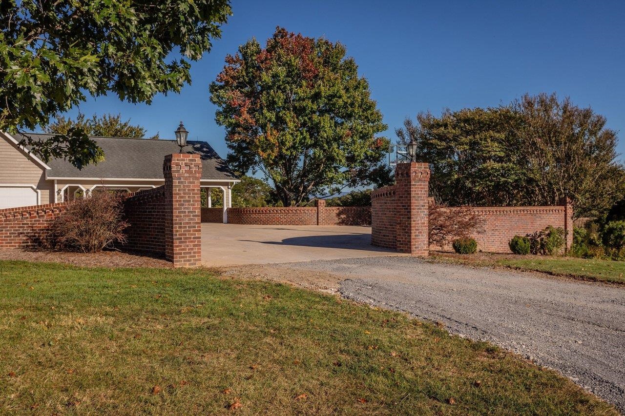 9527 CENTERVILLE RD, BRIDGEWATER, Virginia 22812, 3 Bedrooms Bedrooms, ,4 BathroomsBathrooms,Residential,9527 CENTERVILLE RD,682929 MLS # 682929 9527 CENTERVILLE RD, BRIDGEWATER, Virginia 22812, 3 Bedrooms Bedrooms, ,4 BathroomsBathrooms,Residential,9527 CENTERVILLE RD,682929 MLS # 682929