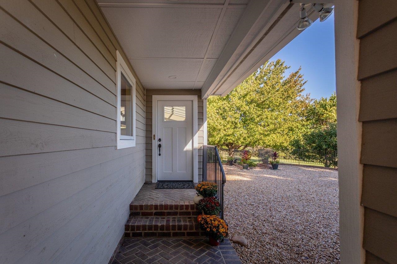 9527 CENTERVILLE RD, BRIDGEWATER, Virginia 22812, 3 Bedrooms Bedrooms, ,4 BathroomsBathrooms,Residential,9527 CENTERVILLE RD,682929 MLS # 682929 9527 CENTERVILLE RD, BRIDGEWATER, Virginia 22812, 3 Bedrooms Bedrooms, ,4 BathroomsBathrooms,Residential,9527 CENTERVILLE RD,682929 MLS # 682929