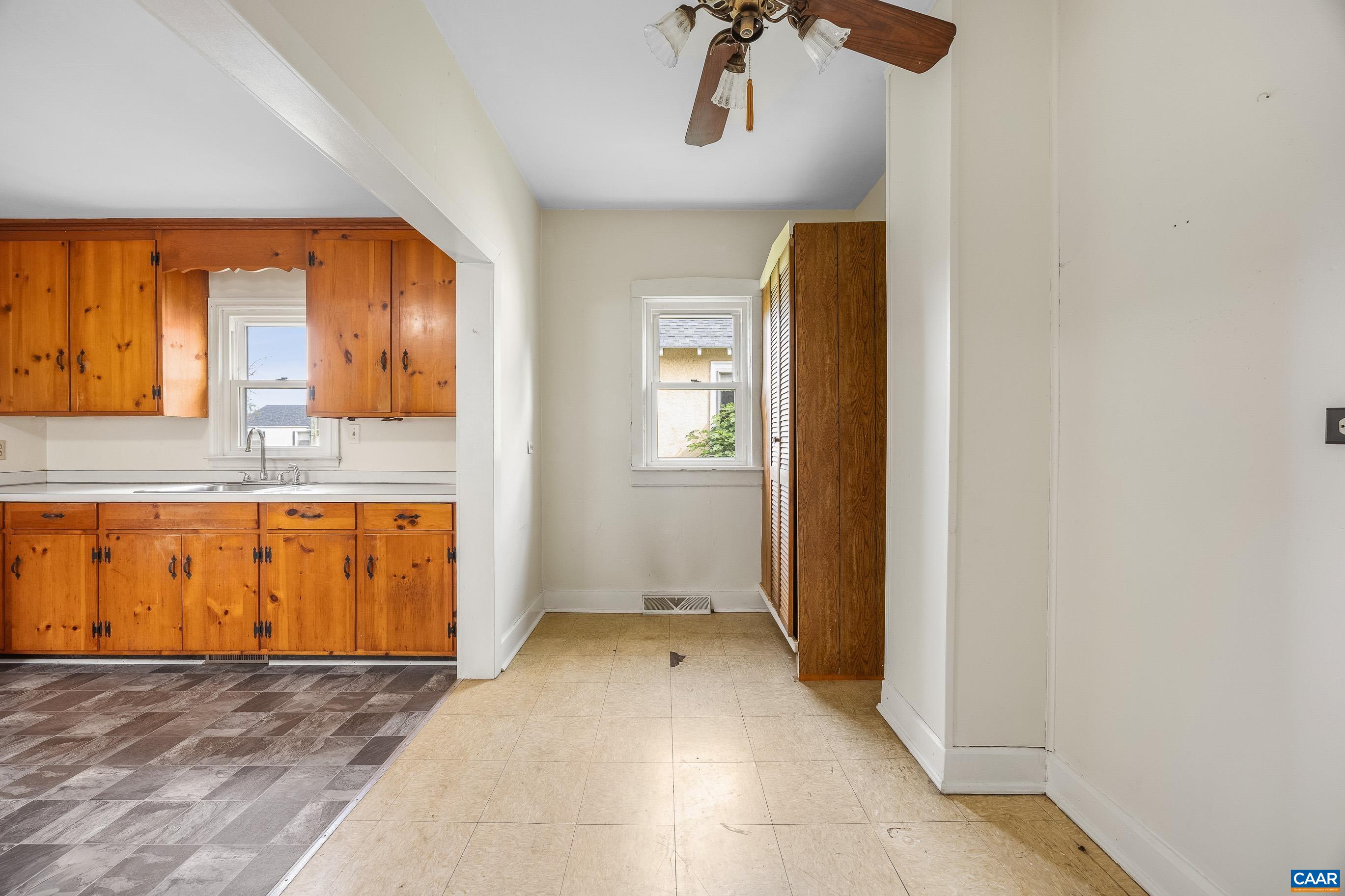 1405 EARLY ST, CHARLOTTESVILLE, Virginia 22902, 2 Bedrooms Bedrooms, ,1 BathroomBathrooms,Residential,1405 EARLY ST,683025 MLS # 683025