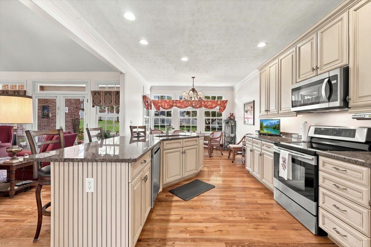 317 MEADOW BEAUTY CT, WAYNESBORO, Virginia 22980, 5 Bedrooms Bedrooms, ,3 BathroomsBathrooms,Residential,317 MEADOW BEAUTY CT,683043 MLS # 683043 317 MEADOW BEAUTY CT, WAYNESBORO, Virginia 22980, 5 Bedrooms Bedrooms, ,3 BathroomsBathrooms,Residential,317 MEADOW BEAUTY CT,683043 MLS # 683043