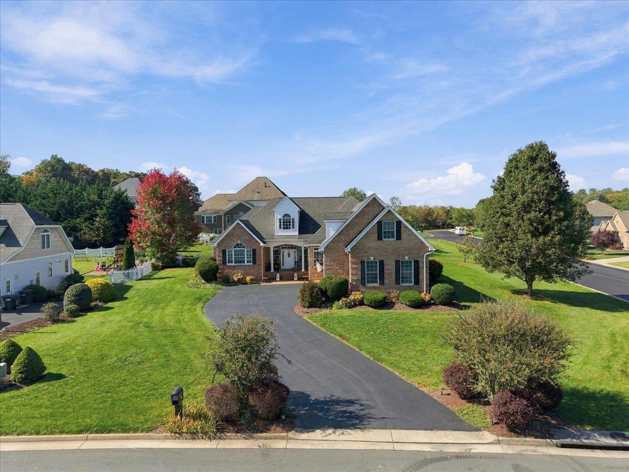 317 MEADOW BEAUTY CT, WAYNESBORO, Virginia 22980, 5 Bedrooms Bedrooms, ,3 BathroomsBathrooms,Residential,317 MEADOW BEAUTY CT,683043 MLS # 683043 317 MEADOW BEAUTY CT, WAYNESBORO, Virginia 22980, 5 Bedrooms Bedrooms, ,3 BathroomsBathrooms,Residential,317 MEADOW BEAUTY CT,683043 MLS # 683043