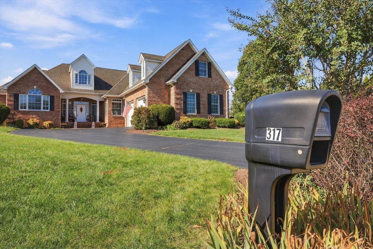 317 MEADOW BEAUTY CT, WAYNESBORO, Virginia 22980, 5 Bedrooms Bedrooms, ,3 BathroomsBathrooms,Residential,317 MEADOW BEAUTY CT,683043 MLS # 683043 317 MEADOW BEAUTY CT, WAYNESBORO, Virginia 22980, 5 Bedrooms Bedrooms, ,3 BathroomsBathrooms,Residential,317 MEADOW BEAUTY CT,683043 MLS # 683043
