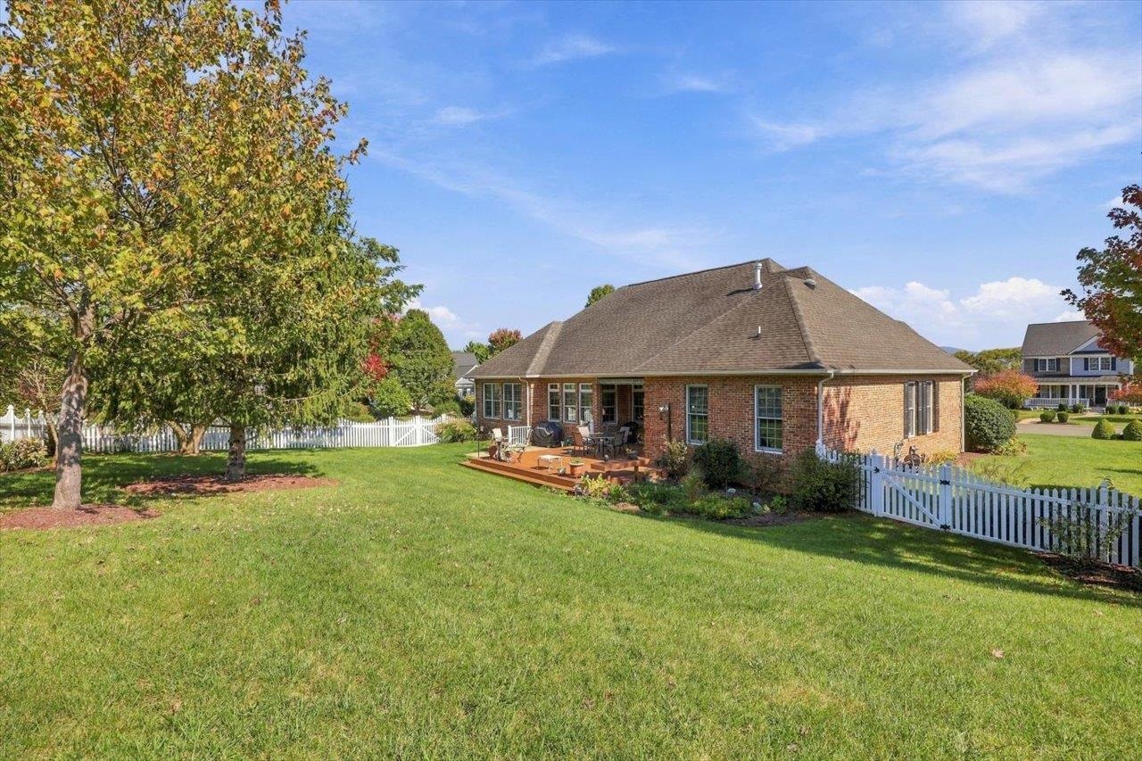 317 MEADOW BEAUTY CT, WAYNESBORO, Virginia 22980, 5 Bedrooms Bedrooms, ,3 BathroomsBathrooms,Residential,317 MEADOW BEAUTY CT,683043 MLS # 683043 317 MEADOW BEAUTY CT, WAYNESBORO, Virginia 22980, 5 Bedrooms Bedrooms, ,3 BathroomsBathrooms,Residential,317 MEADOW BEAUTY CT,683043 MLS # 683043