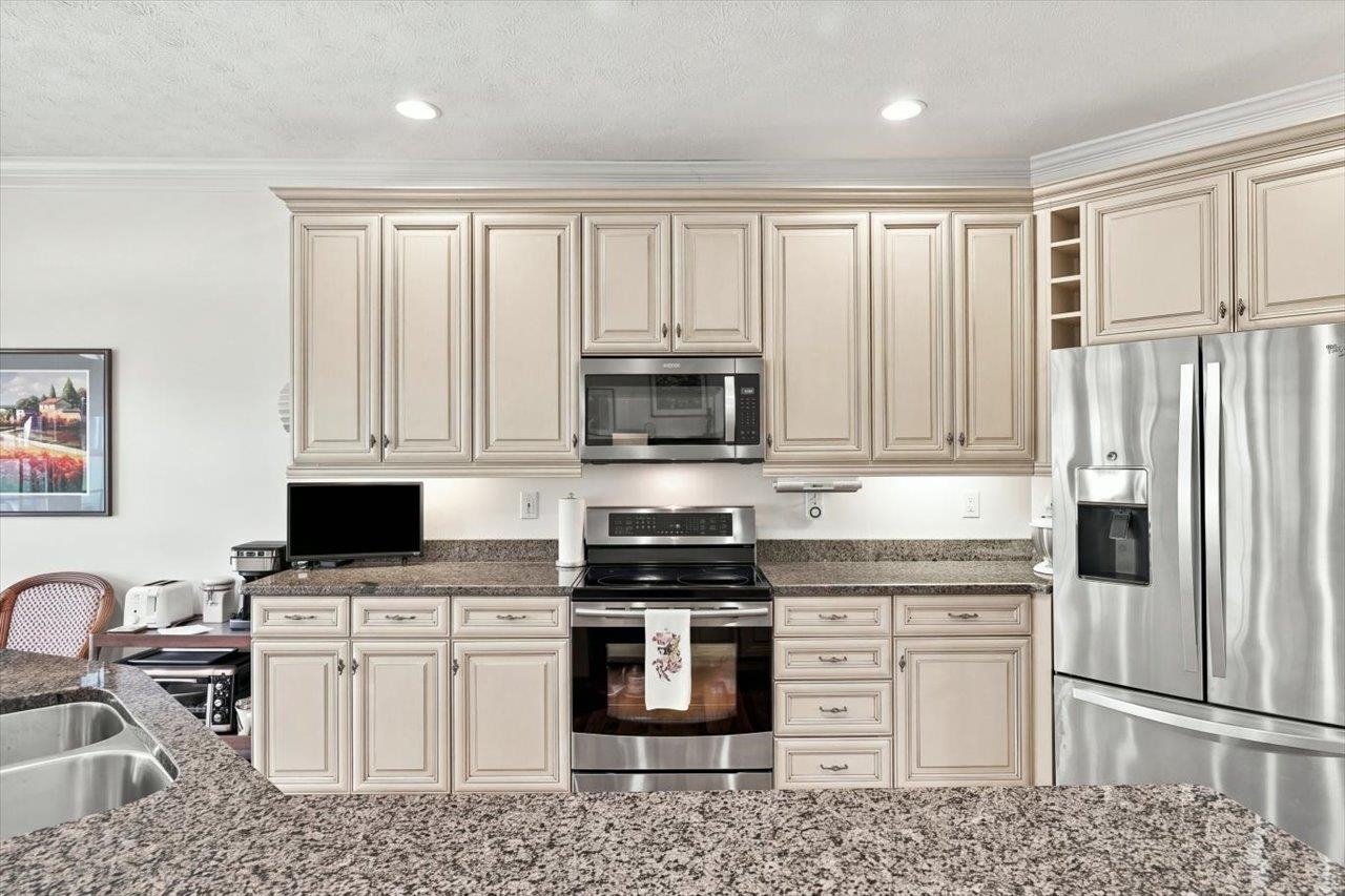 317 MEADOW BEAUTY CT, WAYNESBORO, Virginia 22980, 5 Bedrooms Bedrooms, ,3 BathroomsBathrooms,Residential,317 MEADOW BEAUTY CT,683043 MLS # 683043 317 MEADOW BEAUTY CT, WAYNESBORO, Virginia 22980, 5 Bedrooms Bedrooms, ,3 BathroomsBathrooms,Residential,317 MEADOW BEAUTY CT,683043 MLS # 683043