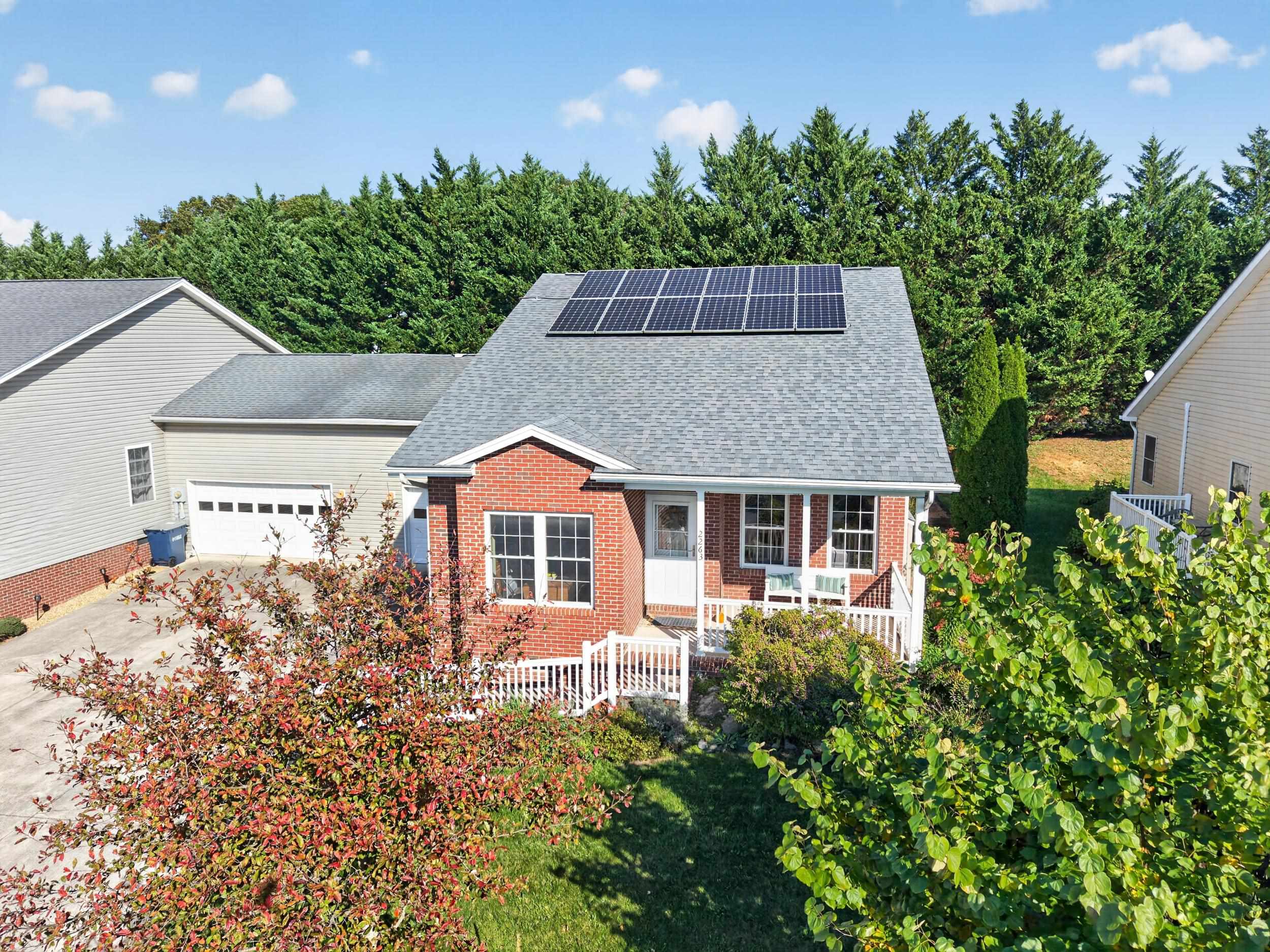 2263 LAKE TERRACE DR, HARRISONBURG, Virginia 22802, 3 Bedrooms Bedrooms, ,2 BathroomsBathrooms,Residential,2263 LAKE TERRACE DR,683045 MLS # 683045
