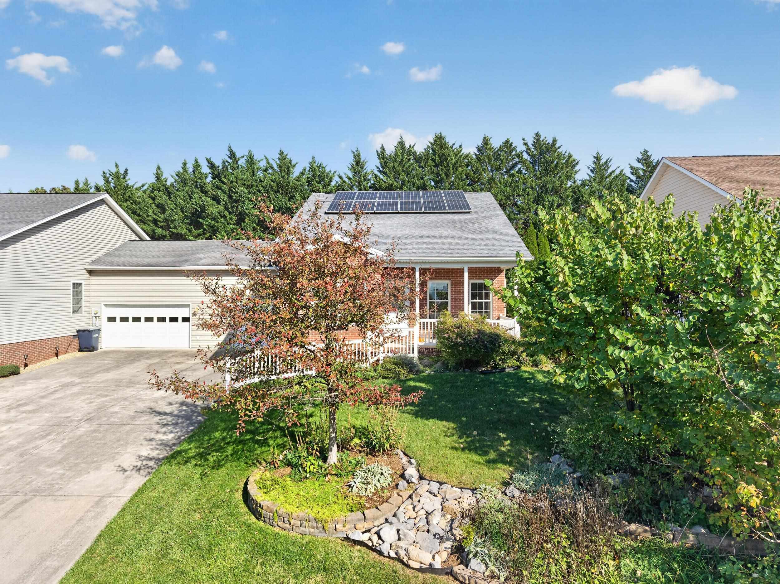 2263 LAKE TERRACE DR, HARRISONBURG, Virginia 22802, 3 Bedrooms Bedrooms, ,2 BathroomsBathrooms,Residential,2263 LAKE TERRACE DR,683045 MLS # 683045