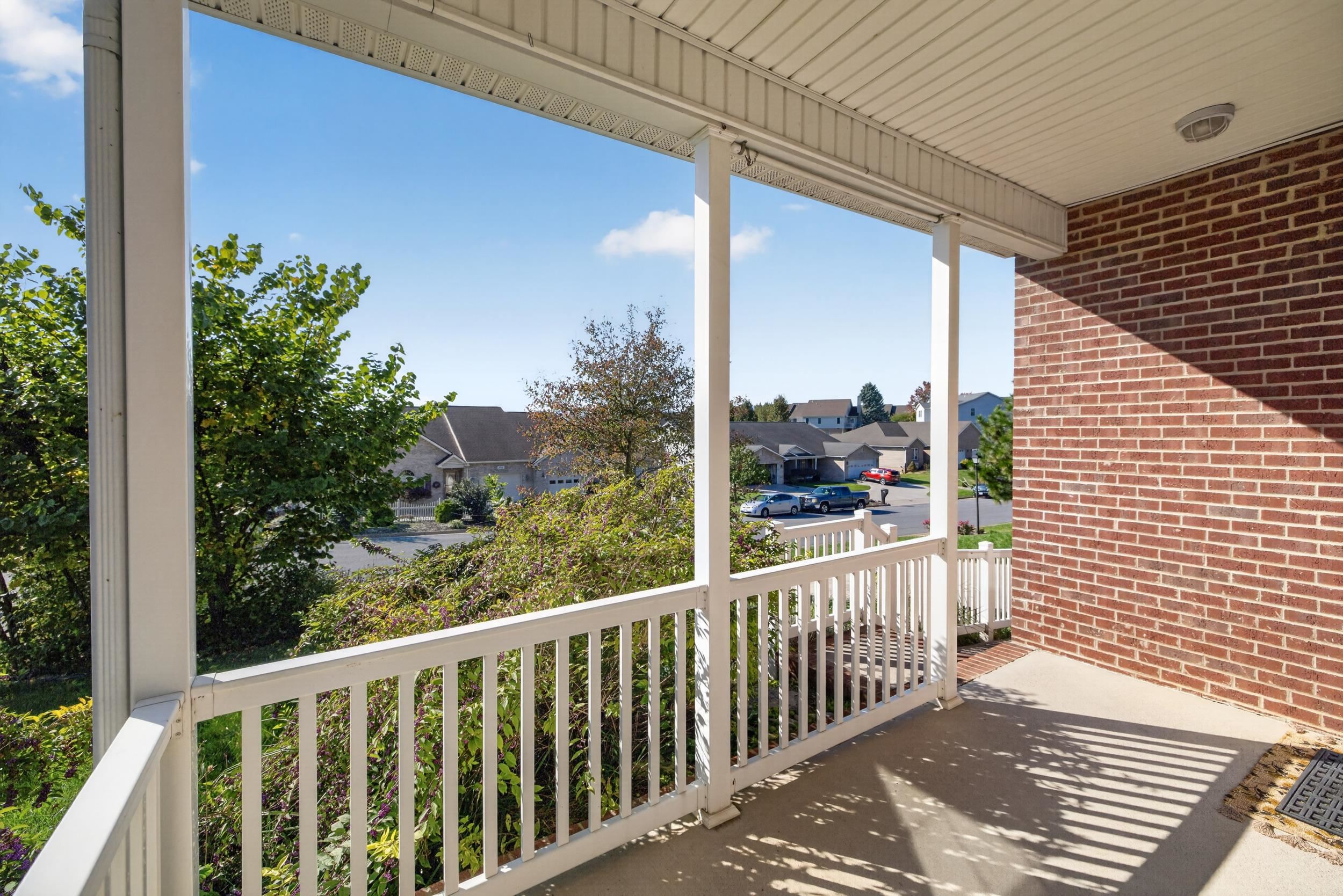 2263 LAKE TERRACE DR, HARRISONBURG, Virginia 22802, 3 Bedrooms Bedrooms, ,2 BathroomsBathrooms,Residential,2263 LAKE TERRACE DR,683045 MLS # 683045