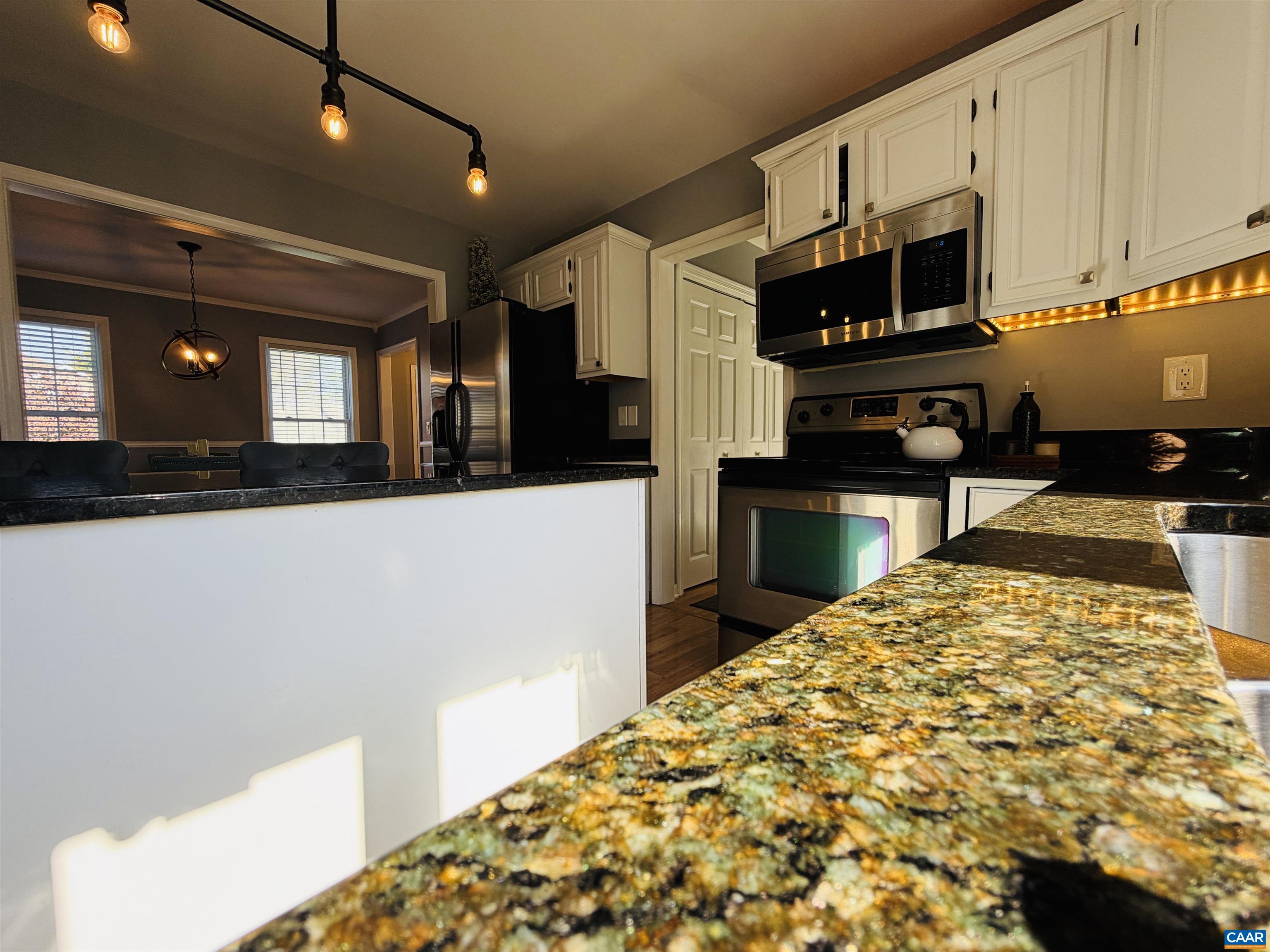 105 WILLOW DR, DAYTON, Virginia 22821, 4 Bedrooms Bedrooms, ,2 BathroomsBathrooms,Residential,105 WILLOW DR,683070 MLS # 683070