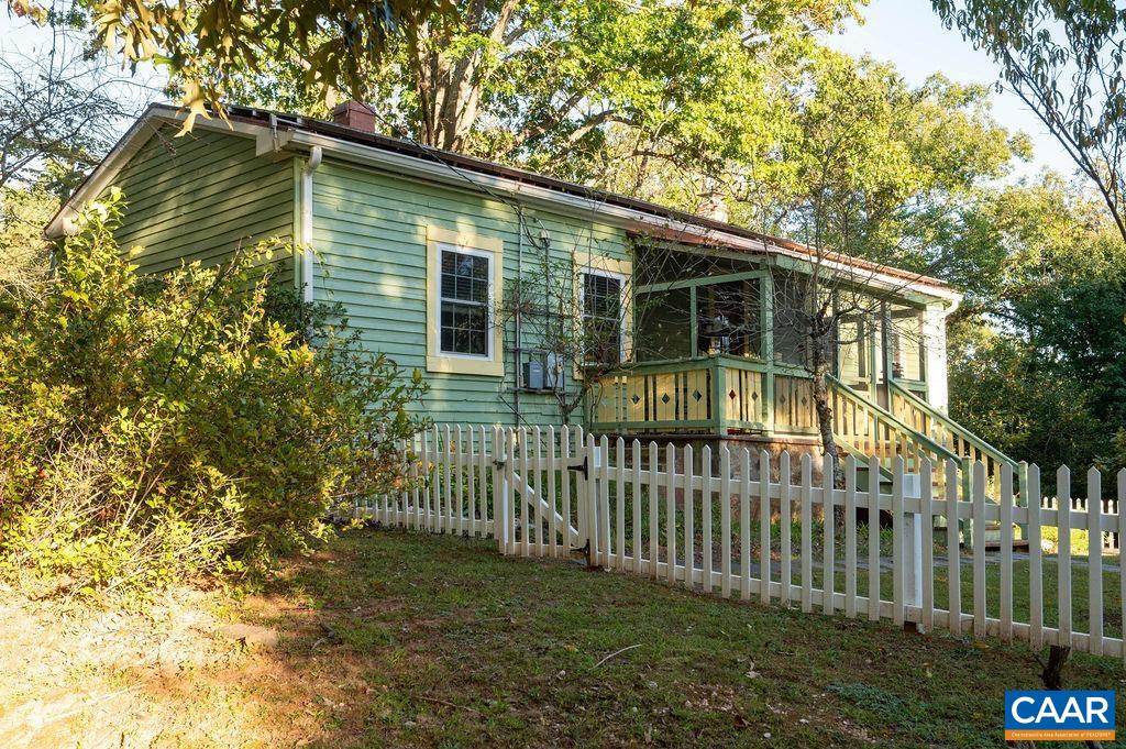 6319 SCHOOLHOUSE HL, CHARLOTTESVILLE, Virginia 22903, 2 Bedrooms Bedrooms, ,1 BathroomBathrooms,Residential,Batesville Public School, Early M. Baber House,6319 SCHOOLHOUSE HL,683040 MLS # 683040 6319 SCHOOLHOUSE HL, CHARLOTTESVILLE, Virginia 22903, 2 Bedrooms Bedrooms, ,1 BathroomBathrooms,Residential,Batesville Public School, Early M. Baber House,6319 SCHOOLHOUSE HL,683040 MLS # 683040