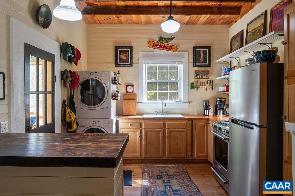 6319 SCHOOLHOUSE HL, CHARLOTTESVILLE, Virginia 22903, 2 Bedrooms Bedrooms, ,1 BathroomBathrooms,Residential,Batesville Public School, Early M. Baber House,6319 SCHOOLHOUSE HL,683040 MLS # 683040 6319 SCHOOLHOUSE HL, CHARLOTTESVILLE, Virginia 22903, 2 Bedrooms Bedrooms, ,1 BathroomBathrooms,Residential,Batesville Public School, Early M. Baber House,6319 SCHOOLHOUSE HL,683040 MLS # 683040