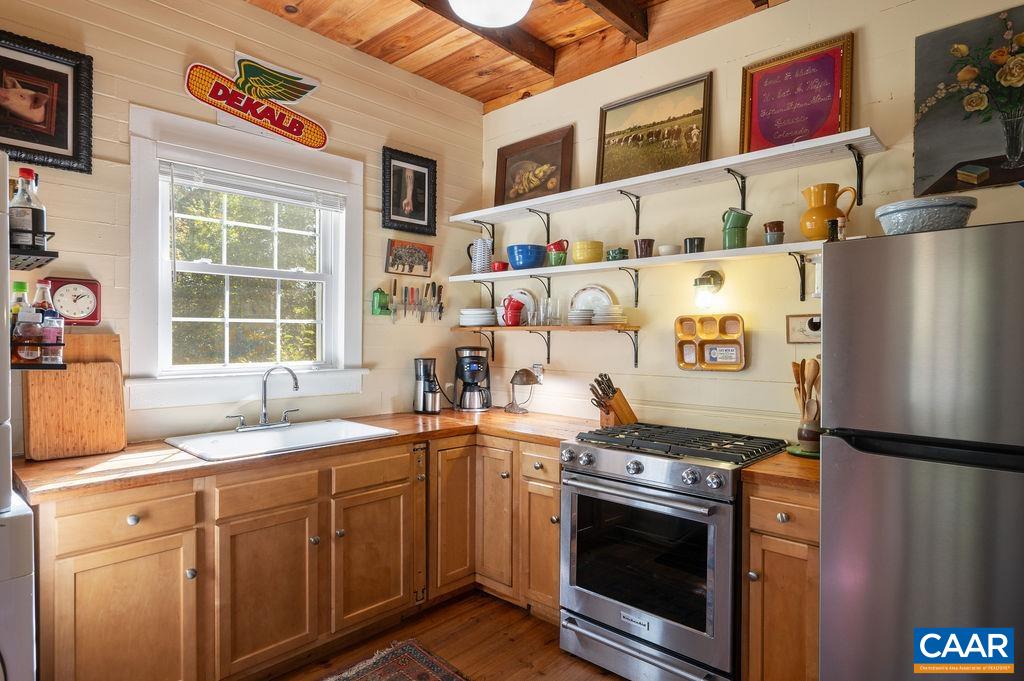 6319 SCHOOLHOUSE HL, CHARLOTTESVILLE, Virginia 22903, 2 Bedrooms Bedrooms, ,1 BathroomBathrooms,Residential,Batesville Public School, Early M. Baber House,6319 SCHOOLHOUSE HL,683040 MLS # 683040 6319 SCHOOLHOUSE HL, CHARLOTTESVILLE, Virginia 22903, 2 Bedrooms Bedrooms, ,1 BathroomBathrooms,Residential,Batesville Public School, Early M. Baber House,6319 SCHOOLHOUSE HL,683040 MLS # 683040