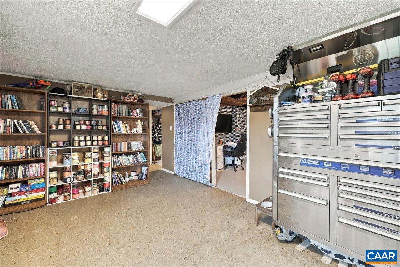 74 VALLEY VIEW DR, MOUNT SIDNEY, Virginia 24467, 3 Bedrooms Bedrooms, ,2 BathroomsBathrooms,Residential,74 VALLEY VIEW DR,683071 MLS # 683071 74 VALLEY VIEW DR, MOUNT SIDNEY, Virginia 24467, 3 Bedrooms Bedrooms, ,2 BathroomsBathrooms,Residential,74 VALLEY VIEW DR,683071 MLS # 683071
