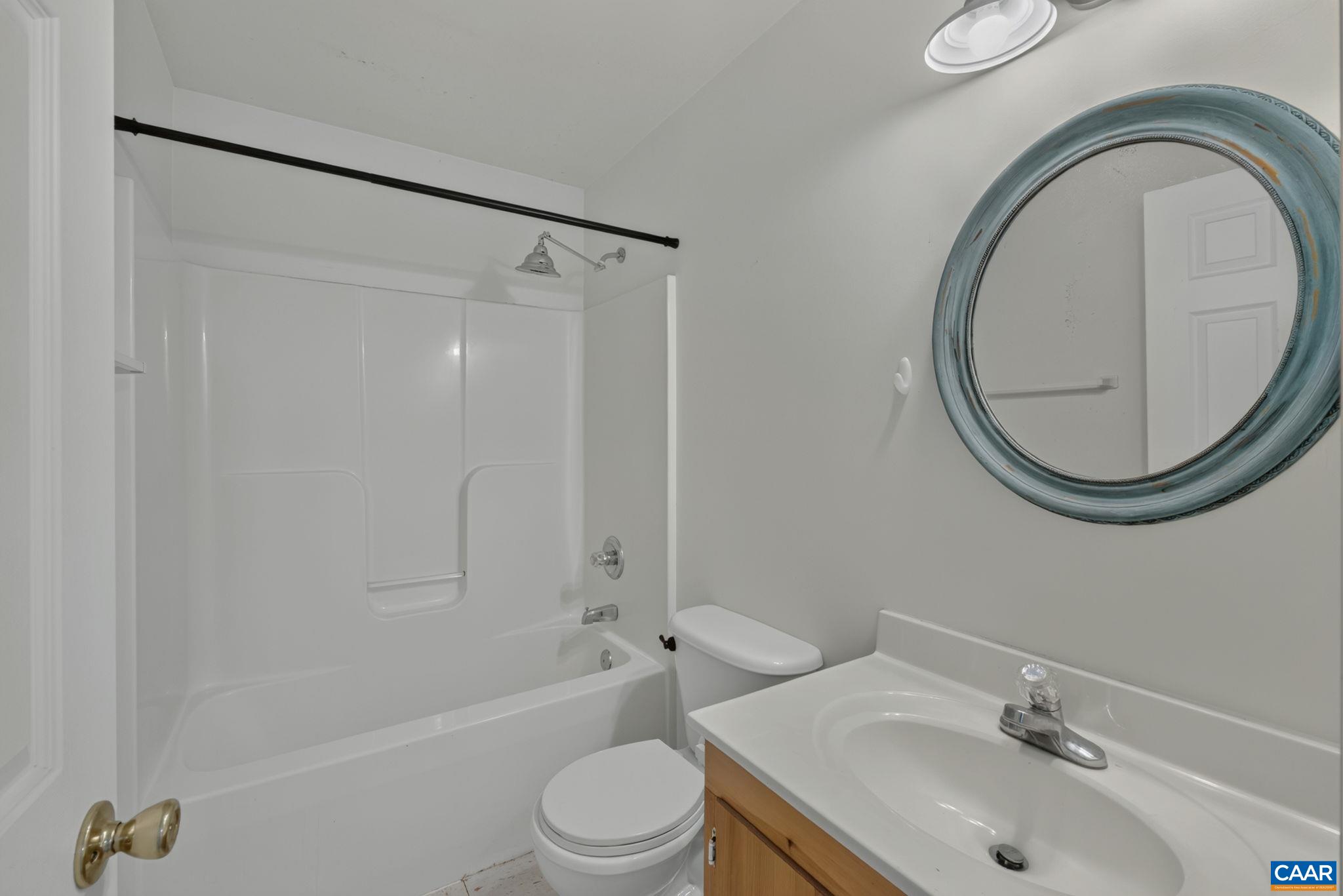 2270 JAMES RIVER RD, ESMONT, Virginia 22937, 3 Bedrooms Bedrooms, ,2 BathroomsBathrooms,Residential,2270 JAMES RIVER RD,683072 MLS # 683072 2270 JAMES RIVER RD, ESMONT, Virginia 22937, 3 Bedrooms Bedrooms, ,2 BathroomsBathrooms,Residential,2270 JAMES RIVER RD,683072 MLS # 683072