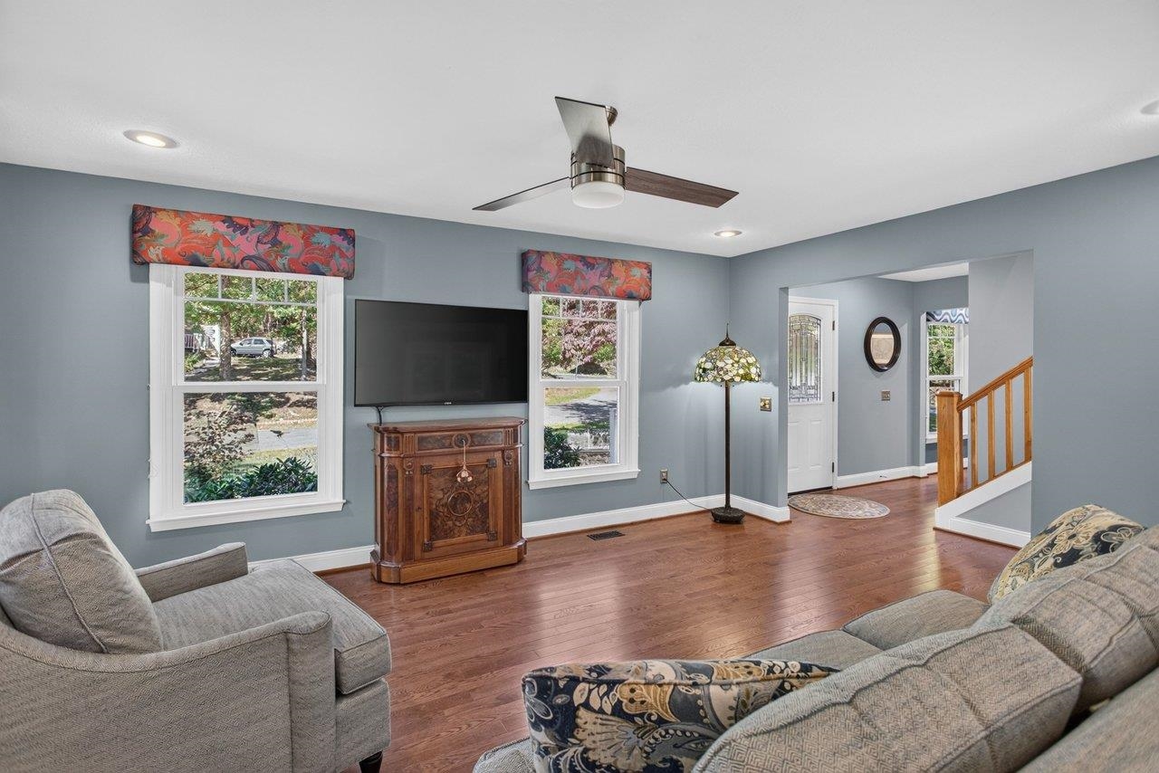 340 ELK LN, MCGAHEYSVILLE, Virginia 22840, 4 Bedrooms Bedrooms, ,2 BathroomsBathrooms,Residential,340 ELK LN,683075 MLS # 683075 340 ELK LN, MCGAHEYSVILLE, Virginia 22840, 4 Bedrooms Bedrooms, ,2 BathroomsBathrooms,Residential,340 ELK LN,683075 MLS # 683075