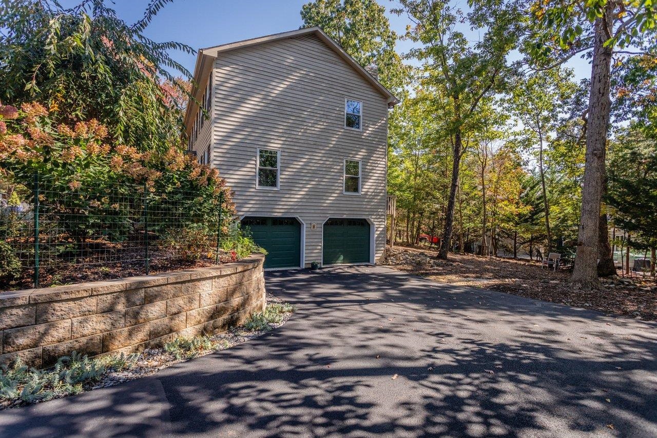 340 ELK LN, MCGAHEYSVILLE, Virginia 22840, 4 Bedrooms Bedrooms, ,2 BathroomsBathrooms,Residential,340 ELK LN,683075 MLS # 683075 340 ELK LN, MCGAHEYSVILLE, Virginia 22840, 4 Bedrooms Bedrooms, ,2 BathroomsBathrooms,Residential,340 ELK LN,683075 MLS # 683075
