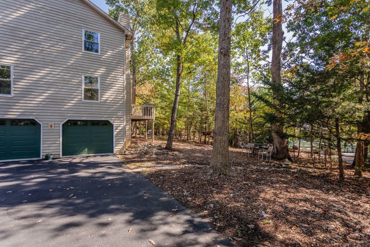 340 ELK LN, MCGAHEYSVILLE, Virginia 22840, 4 Bedrooms Bedrooms, ,2 BathroomsBathrooms,Residential,340 ELK LN,683075 MLS # 683075 340 ELK LN, MCGAHEYSVILLE, Virginia 22840, 4 Bedrooms Bedrooms, ,2 BathroomsBathrooms,Residential,340 ELK LN,683075 MLS # 683075