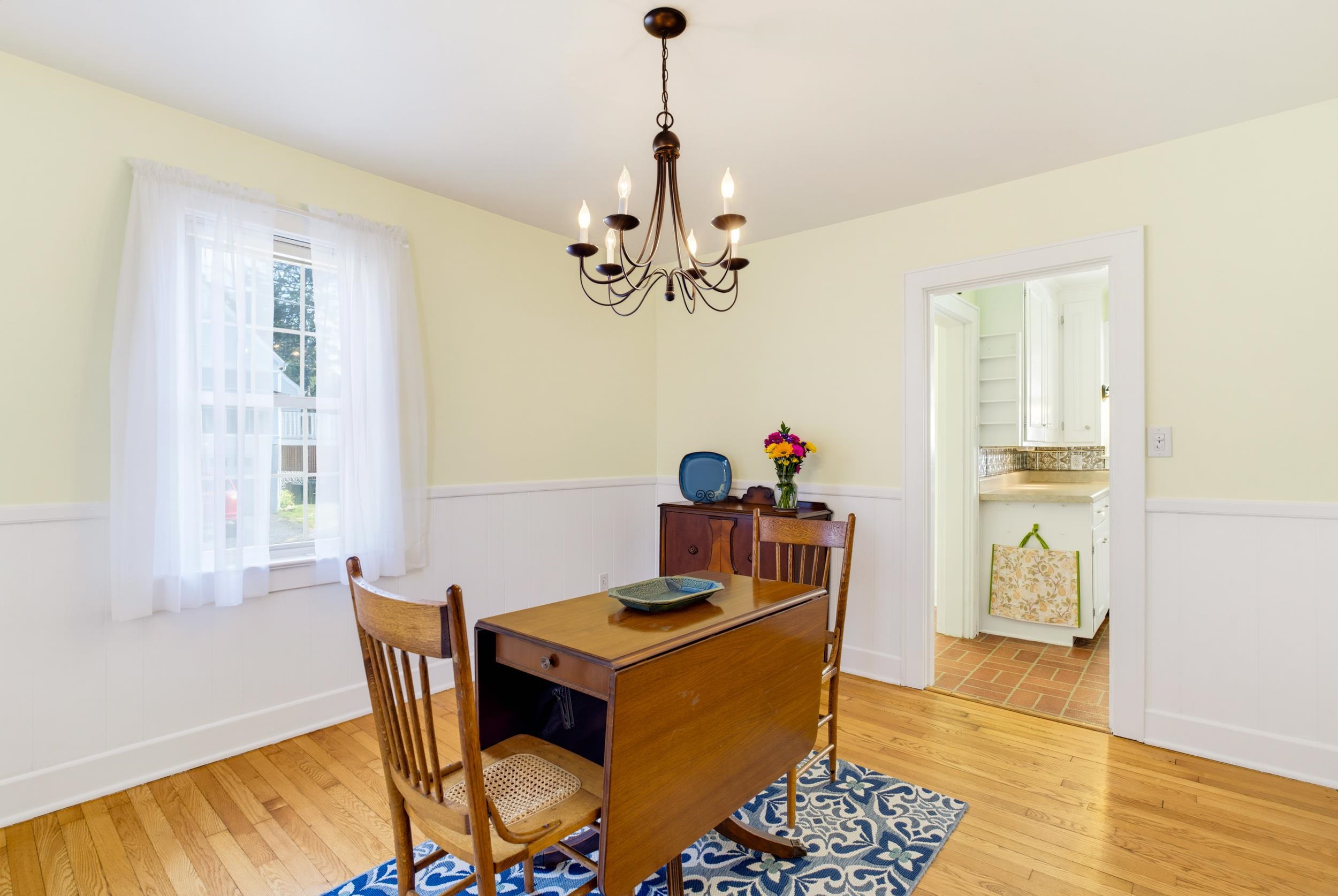 117 WILLIAMS ST, STAUNTON, Virginia 24401, 2 Bedrooms Bedrooms, ,1 BathroomBathrooms,Residential,117 WILLIAMS ST,683095 MLS # 683095 117 WILLIAMS ST, STAUNTON, Virginia 24401, 2 Bedrooms Bedrooms, ,1 BathroomBathrooms,Residential,117 WILLIAMS ST,683095 MLS # 683095