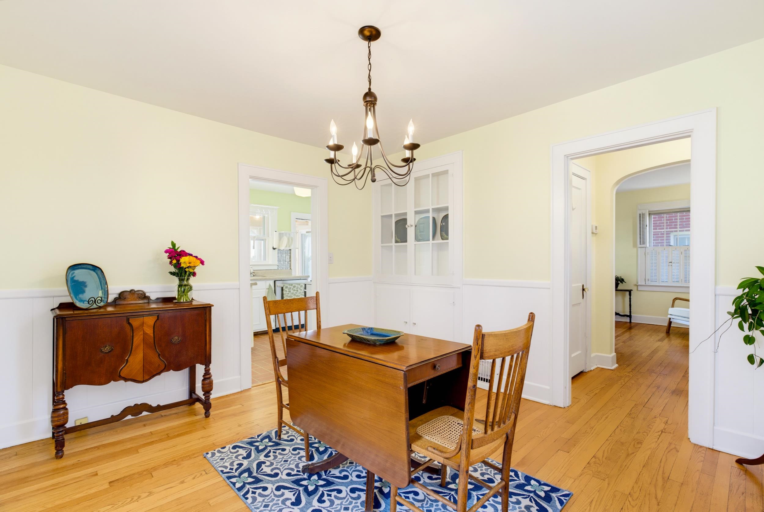 117 WILLIAMS ST, STAUNTON, Virginia 24401, 2 Bedrooms Bedrooms, ,1 BathroomBathrooms,Residential,117 WILLIAMS ST,683095 MLS # 683095 117 WILLIAMS ST, STAUNTON, Virginia 24401, 2 Bedrooms Bedrooms, ,1 BathroomBathrooms,Residential,117 WILLIAMS ST,683095 MLS # 683095