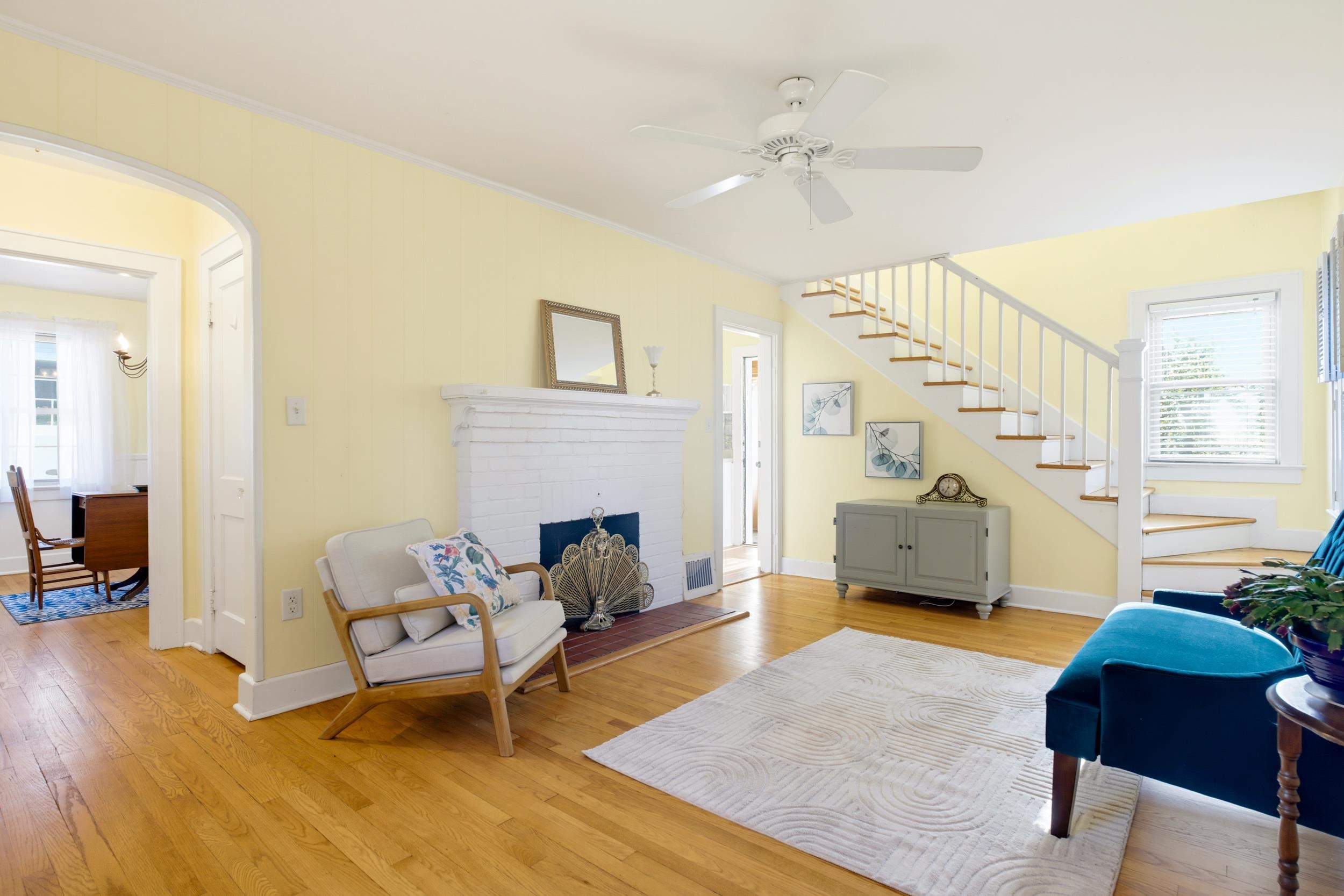 117 WILLIAMS ST, STAUNTON, Virginia 24401, 2 Bedrooms Bedrooms, ,1 BathroomBathrooms,Residential,117 WILLIAMS ST,683095 MLS # 683095 117 WILLIAMS ST, STAUNTON, Virginia 24401, 2 Bedrooms Bedrooms, ,1 BathroomBathrooms,Residential,117 WILLIAMS ST,683095 MLS # 683095