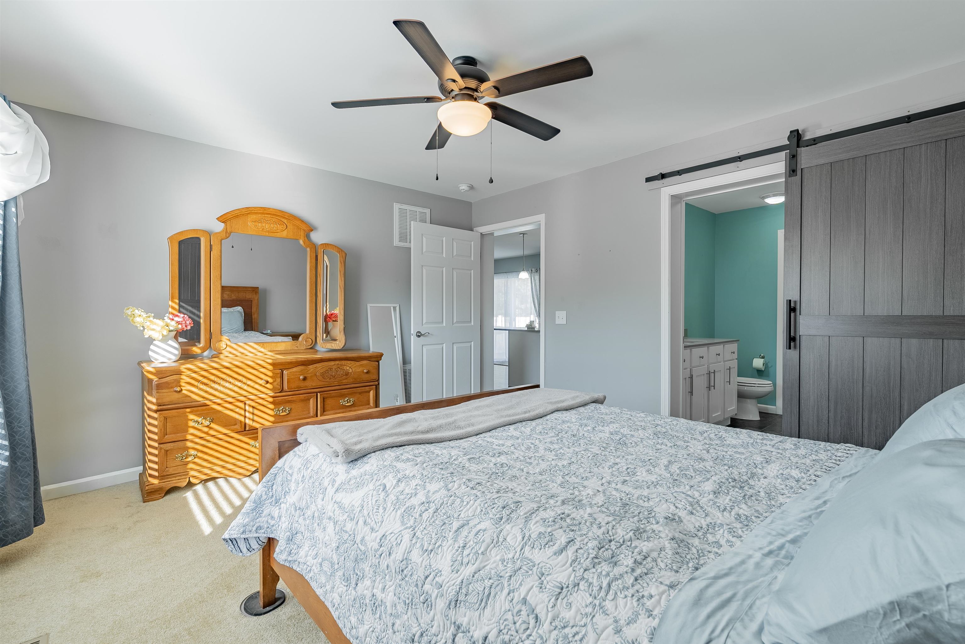 4260 WILTSHIRE ST, ROCKINGHAM, Virginia 22802, 4 Bedrooms Bedrooms, ,2 BathroomsBathrooms,Residential,4260 WILTSHIRE ST,683098 MLS # 683098 4260 WILTSHIRE ST, ROCKINGHAM, Virginia 22802, 4 Bedrooms Bedrooms, ,2 BathroomsBathrooms,Residential,4260 WILTSHIRE ST,683098 MLS # 683098