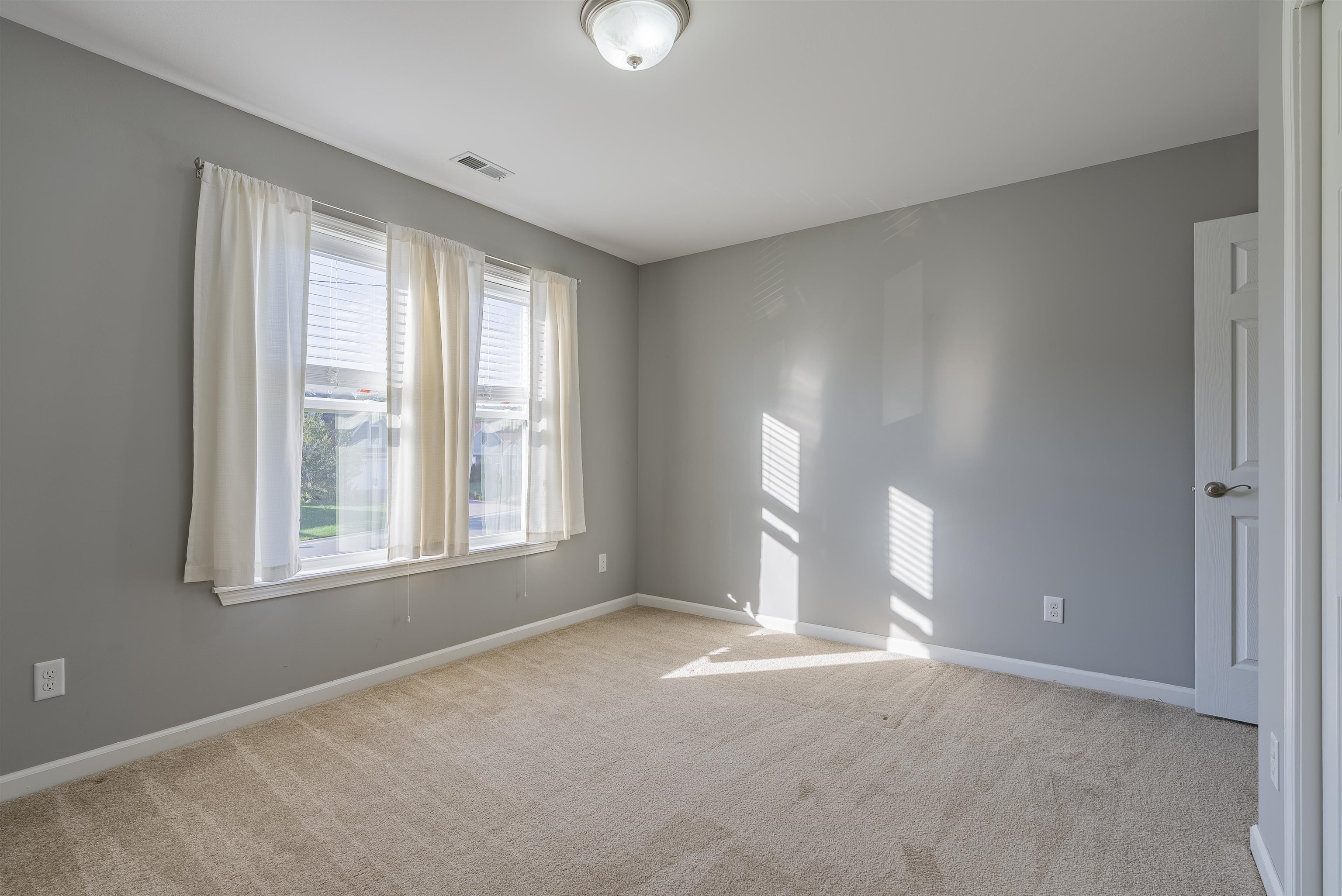 4260 WILTSHIRE ST, ROCKINGHAM, Virginia 22802, 4 Bedrooms Bedrooms, ,2 BathroomsBathrooms,Residential,4260 WILTSHIRE ST,683098 MLS # 683098 4260 WILTSHIRE ST, ROCKINGHAM, Virginia 22802, 4 Bedrooms Bedrooms, ,2 BathroomsBathrooms,Residential,4260 WILTSHIRE ST,683098 MLS # 683098