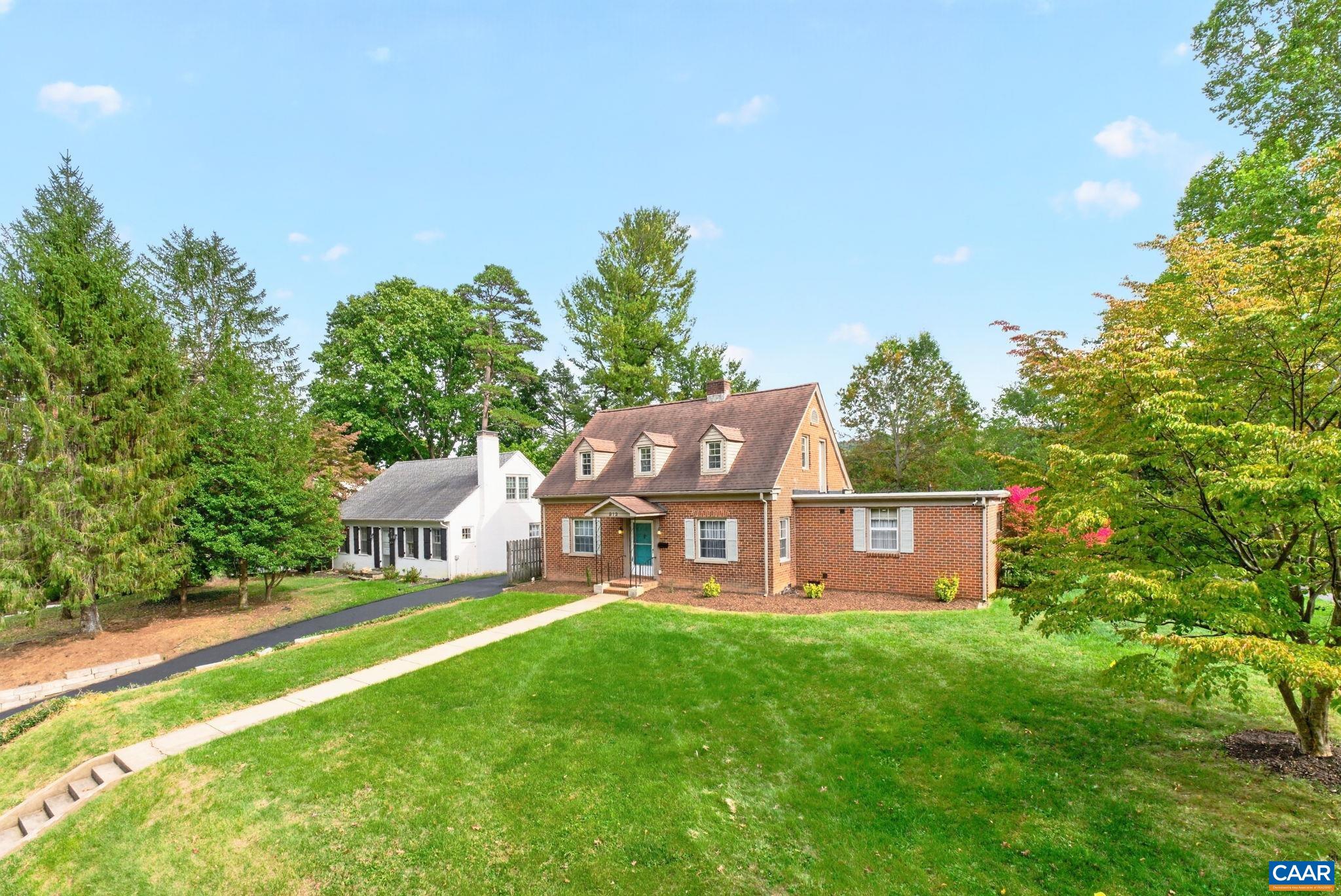 912 LYNDHURST RD, WAYNESBORO, Virginia 22980, 4 Bedrooms Bedrooms, ,2 BathroomsBathrooms,Residential,912 LYNDHURST RD,683100 MLS # 683100 912 LYNDHURST RD, WAYNESBORO, Virginia 22980, 4 Bedrooms Bedrooms, ,2 BathroomsBathrooms,Residential,912 LYNDHURST RD,683100 MLS # 683100