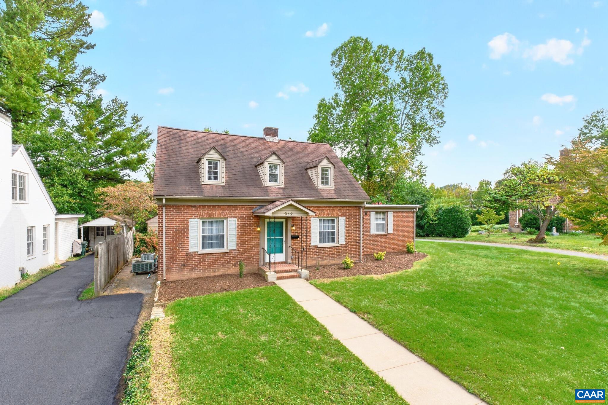 912 LYNDHURST RD, WAYNESBORO, Virginia 22980, 4 Bedrooms Bedrooms, ,2 BathroomsBathrooms,Residential,912 LYNDHURST RD,683100 MLS # 683100 912 LYNDHURST RD, WAYNESBORO, Virginia 22980, 4 Bedrooms Bedrooms, ,2 BathroomsBathrooms,Residential,912 LYNDHURST RD,683100 MLS # 683100