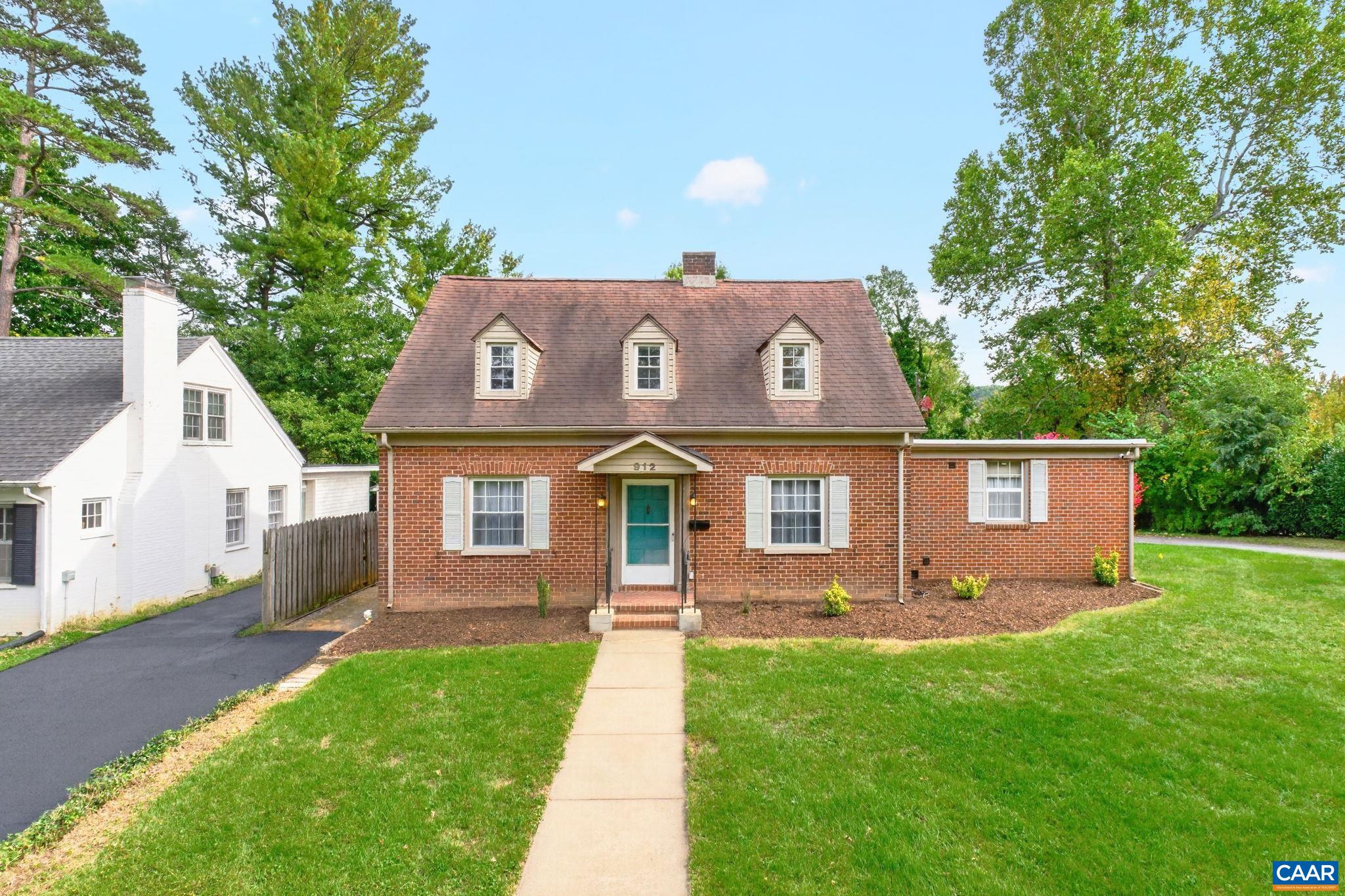 912 LYNDHURST RD, WAYNESBORO, Virginia 22980, 4 Bedrooms Bedrooms, ,2 BathroomsBathrooms,Residential,912 LYNDHURST RD,683100 MLS # 683100 912 LYNDHURST RD, WAYNESBORO, Virginia 22980, 4 Bedrooms Bedrooms, ,2 BathroomsBathrooms,Residential,912 LYNDHURST RD,683100 MLS # 683100