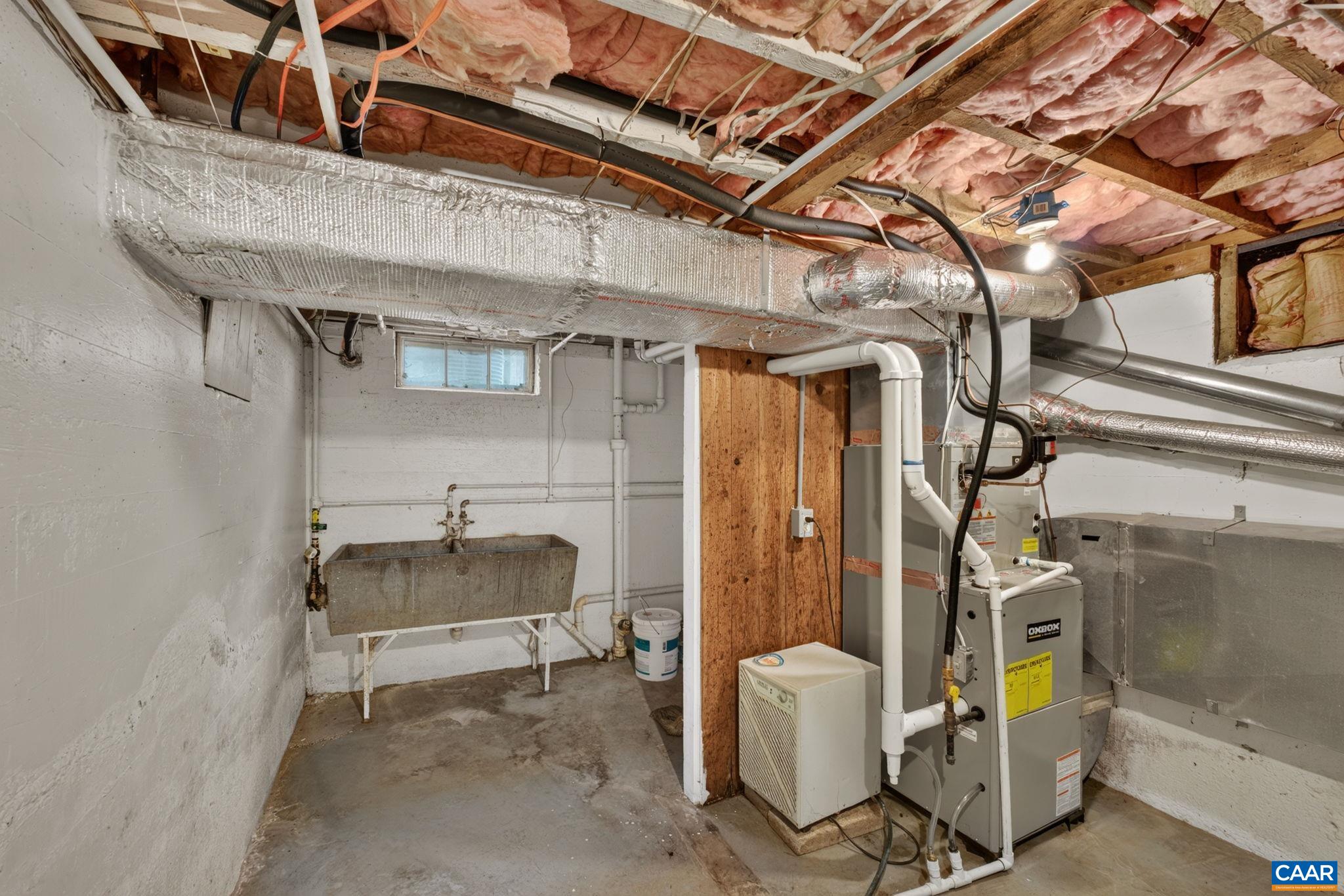 912 LYNDHURST RD, WAYNESBORO, Virginia 22980, 4 Bedrooms Bedrooms, ,2 BathroomsBathrooms,Residential,912 LYNDHURST RD,683100 MLS # 683100 912 LYNDHURST RD, WAYNESBORO, Virginia 22980, 4 Bedrooms Bedrooms, ,2 BathroomsBathrooms,Residential,912 LYNDHURST RD,683100 MLS # 683100