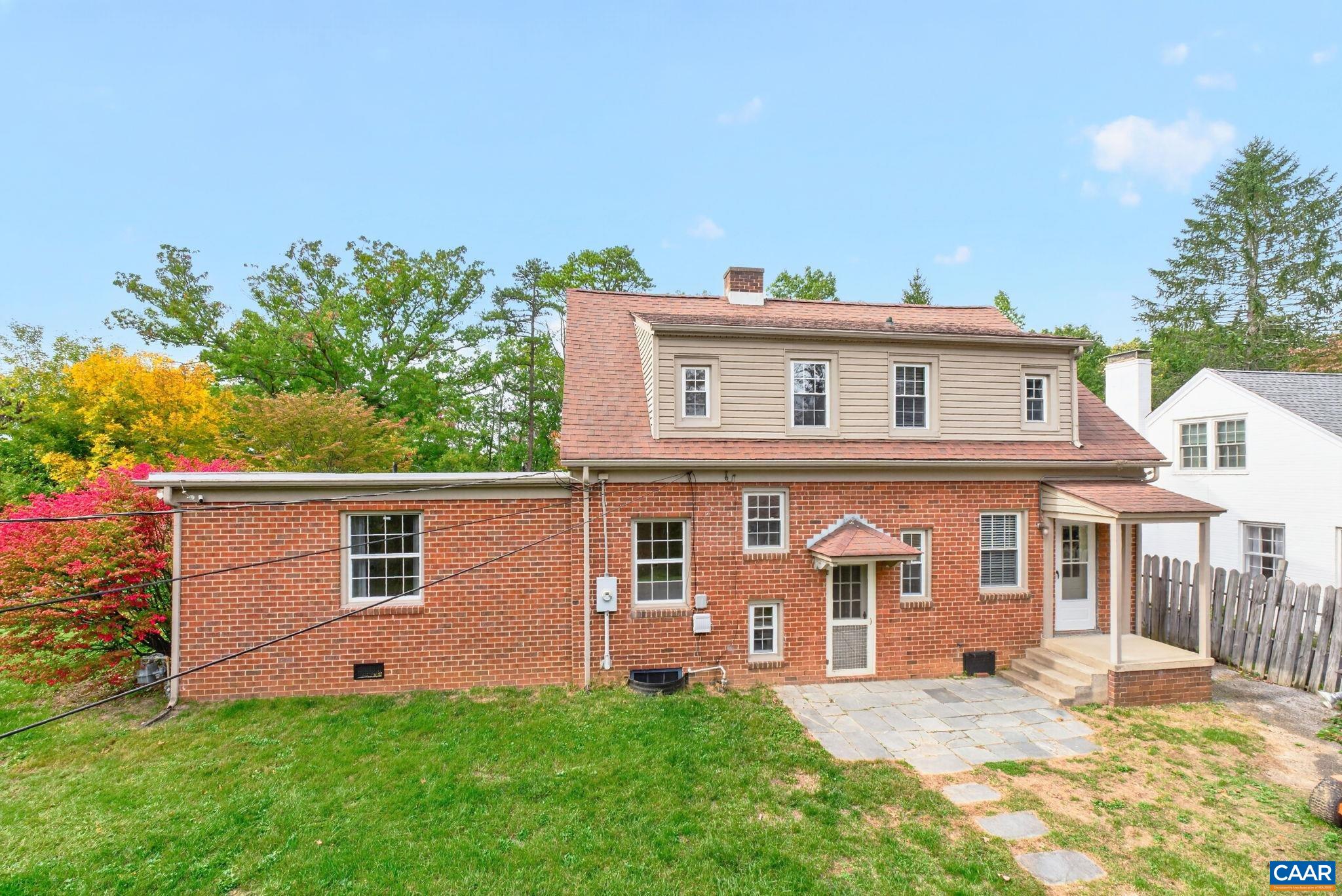 912 LYNDHURST RD, WAYNESBORO, Virginia 22980, 4 Bedrooms Bedrooms, ,2 BathroomsBathrooms,Residential,912 LYNDHURST RD,683100 MLS # 683100 912 LYNDHURST RD, WAYNESBORO, Virginia 22980, 4 Bedrooms Bedrooms, ,2 BathroomsBathrooms,Residential,912 LYNDHURST RD,683100 MLS # 683100