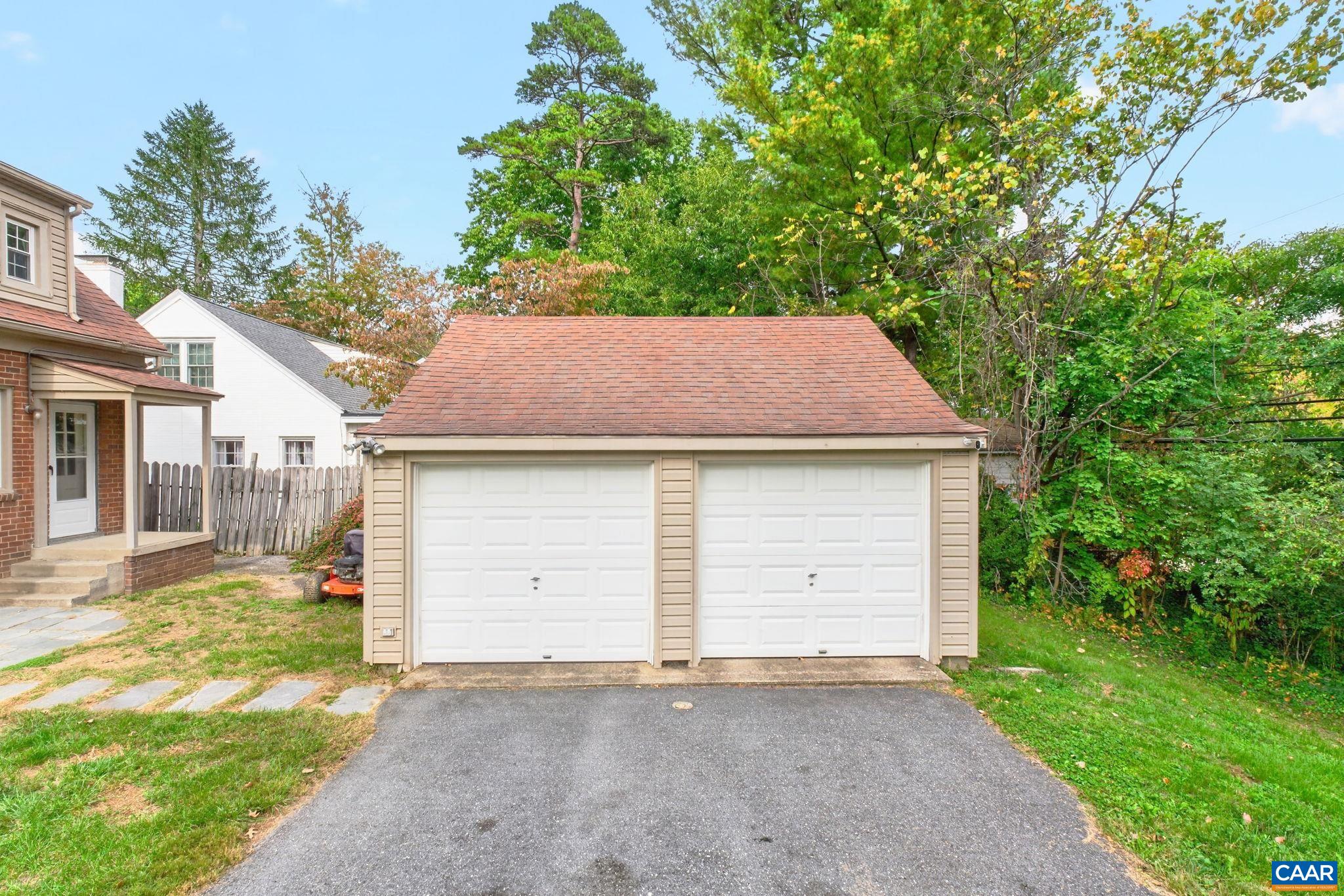 912 LYNDHURST RD, WAYNESBORO, Virginia 22980, 4 Bedrooms Bedrooms, ,2 BathroomsBathrooms,Residential,912 LYNDHURST RD,683100 MLS # 683100 912 LYNDHURST RD, WAYNESBORO, Virginia 22980, 4 Bedrooms Bedrooms, ,2 BathroomsBathrooms,Residential,912 LYNDHURST RD,683100 MLS # 683100
