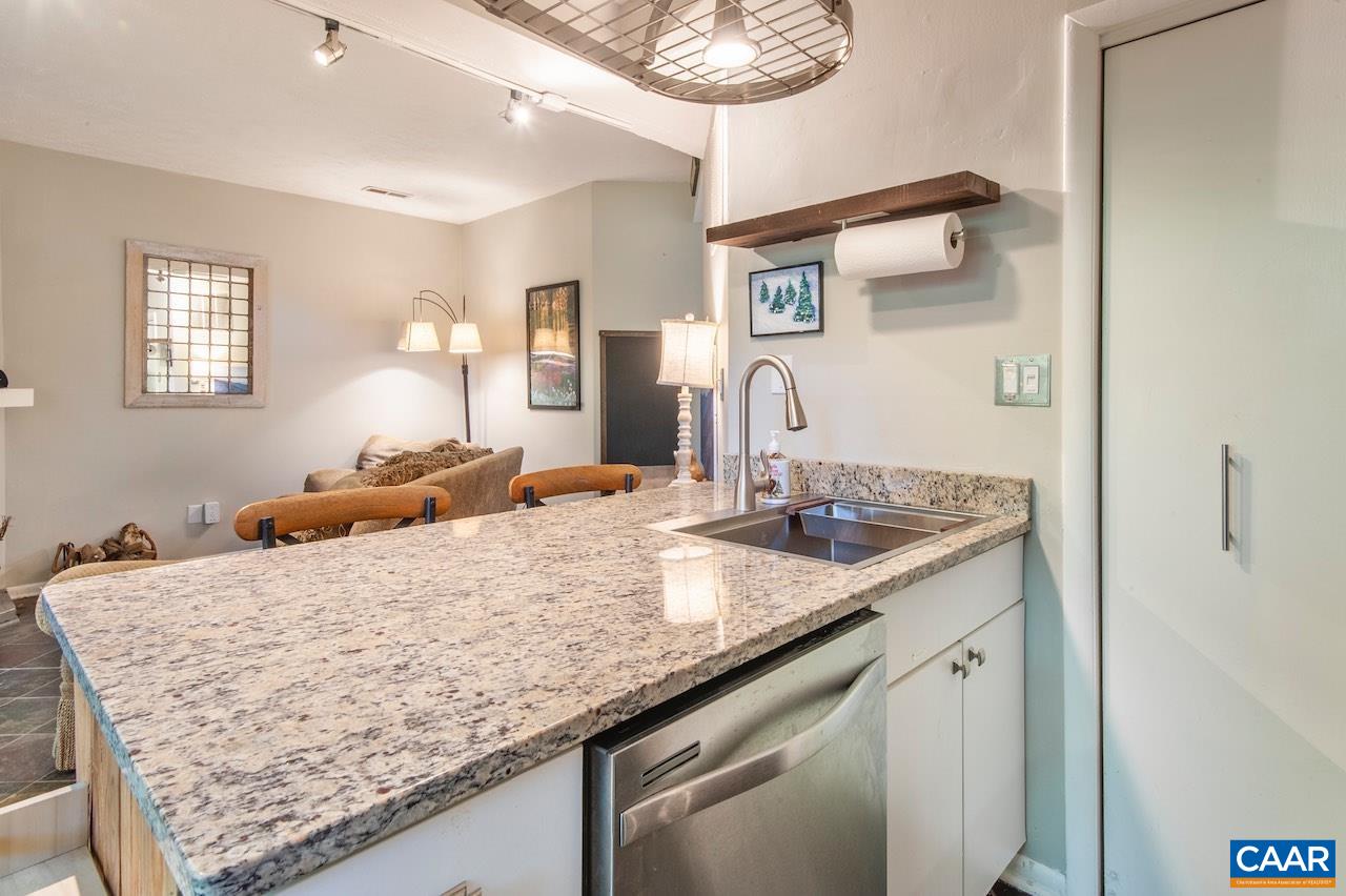712 LAURELWOOD CONDOS, WINTERGREEN RESORT, Virginia 22967, 1 Bedroom Bedrooms, ,1 BathroomBathrooms,Residential,712 LAURELWOOD CONDOS,683103 MLS # 683103 712 LAURELWOOD CONDOS, WINTERGREEN RESORT, Virginia 22967, 1 Bedroom Bedrooms, ,1 BathroomBathrooms,Residential,712 LAURELWOOD CONDOS,683103 MLS # 683103
