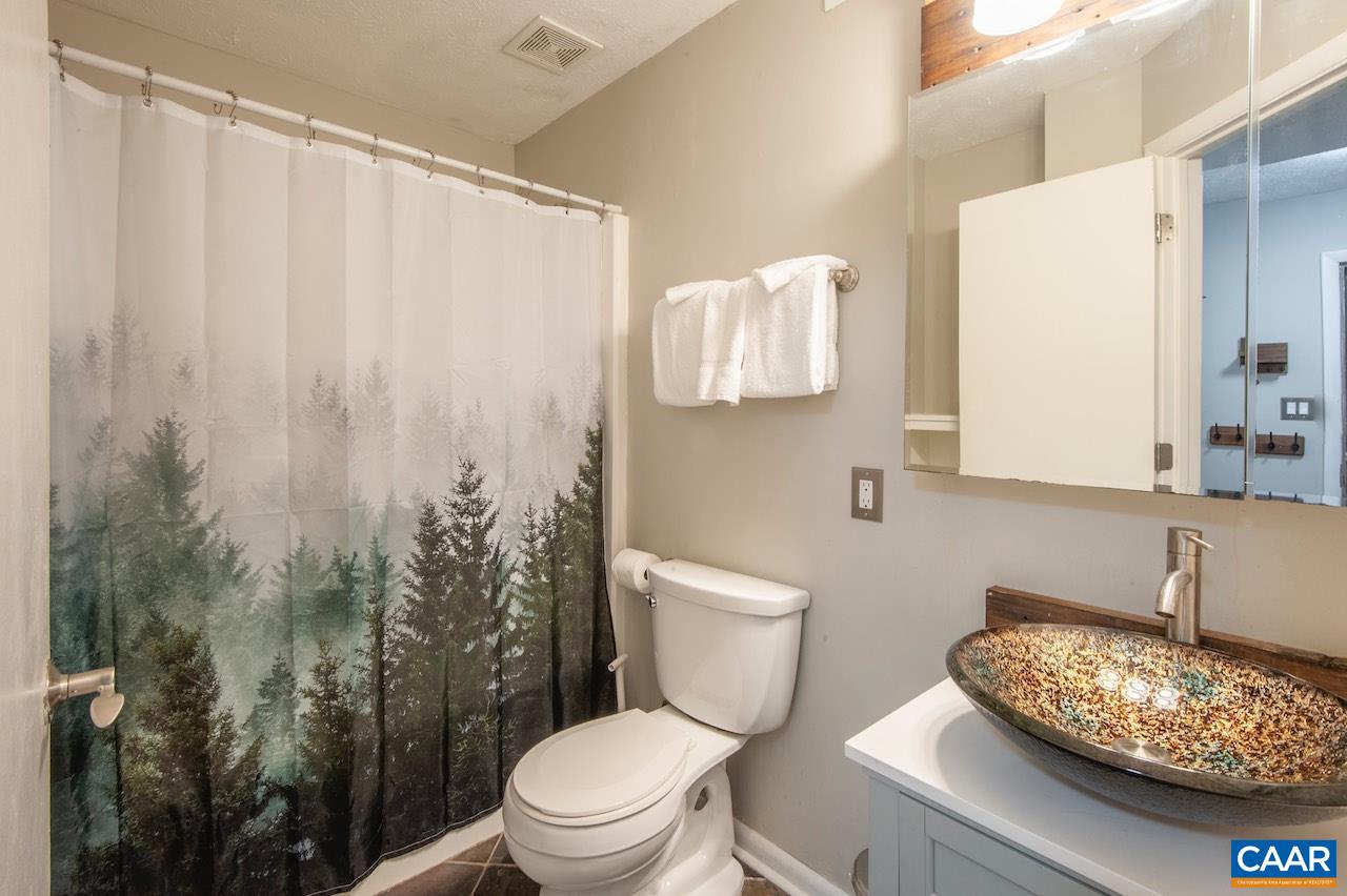 712 LAURELWOOD CONDOS, WINTERGREEN RESORT, Virginia 22967, 1 Bedroom Bedrooms, ,1 BathroomBathrooms,Residential,712 LAURELWOOD CONDOS,683103 MLS # 683103 712 LAURELWOOD CONDOS, WINTERGREEN RESORT, Virginia 22967, 1 Bedroom Bedrooms, ,1 BathroomBathrooms,Residential,712 LAURELWOOD CONDOS,683103 MLS # 683103