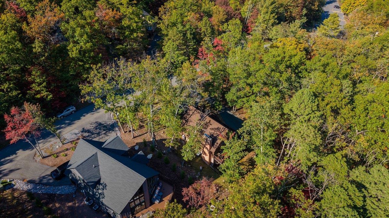 117 RAINIER RD, MCGAHEYSVILLE, Virginia 22840, 5 Bedrooms Bedrooms, ,3 BathroomsBathrooms,Residential,Paradise Found,117 RAINIER RD,683107 MLS # 683107