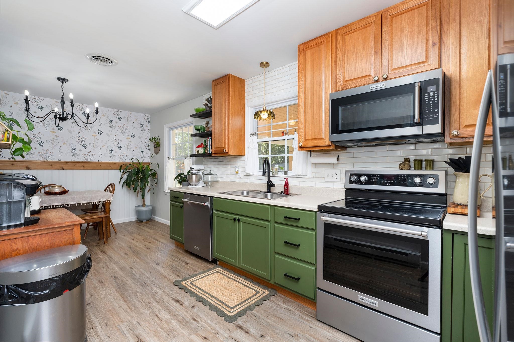 1405 BARTERBROOK RD, STAUNTON, Virginia 24401, 4 Bedrooms Bedrooms, ,2 BathroomsBathrooms,Residential,1405 BARTERBROOK RD,683108 MLS # 683108