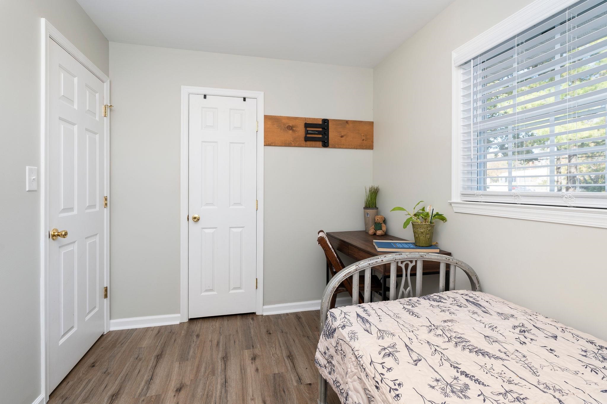 1405 BARTERBROOK RD, STAUNTON, Virginia 24401, 4 Bedrooms Bedrooms, ,2 BathroomsBathrooms,Residential,1405 BARTERBROOK RD,683108 MLS # 683108