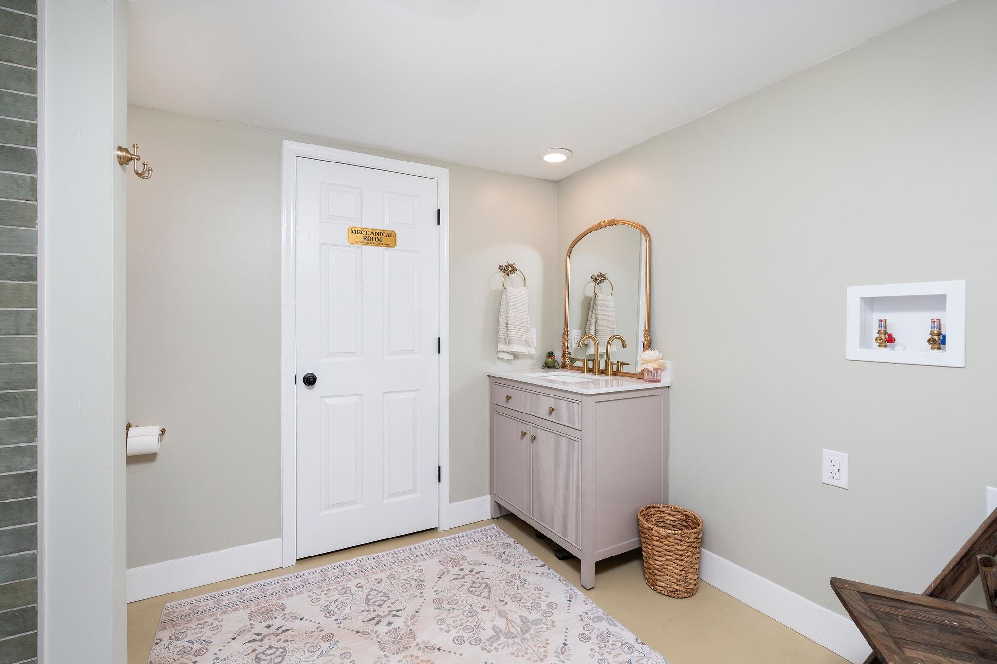 1405 BARTERBROOK RD, STAUNTON, Virginia 24401, 4 Bedrooms Bedrooms, ,2 BathroomsBathrooms,Residential,1405 BARTERBROOK RD,683108 MLS # 683108
