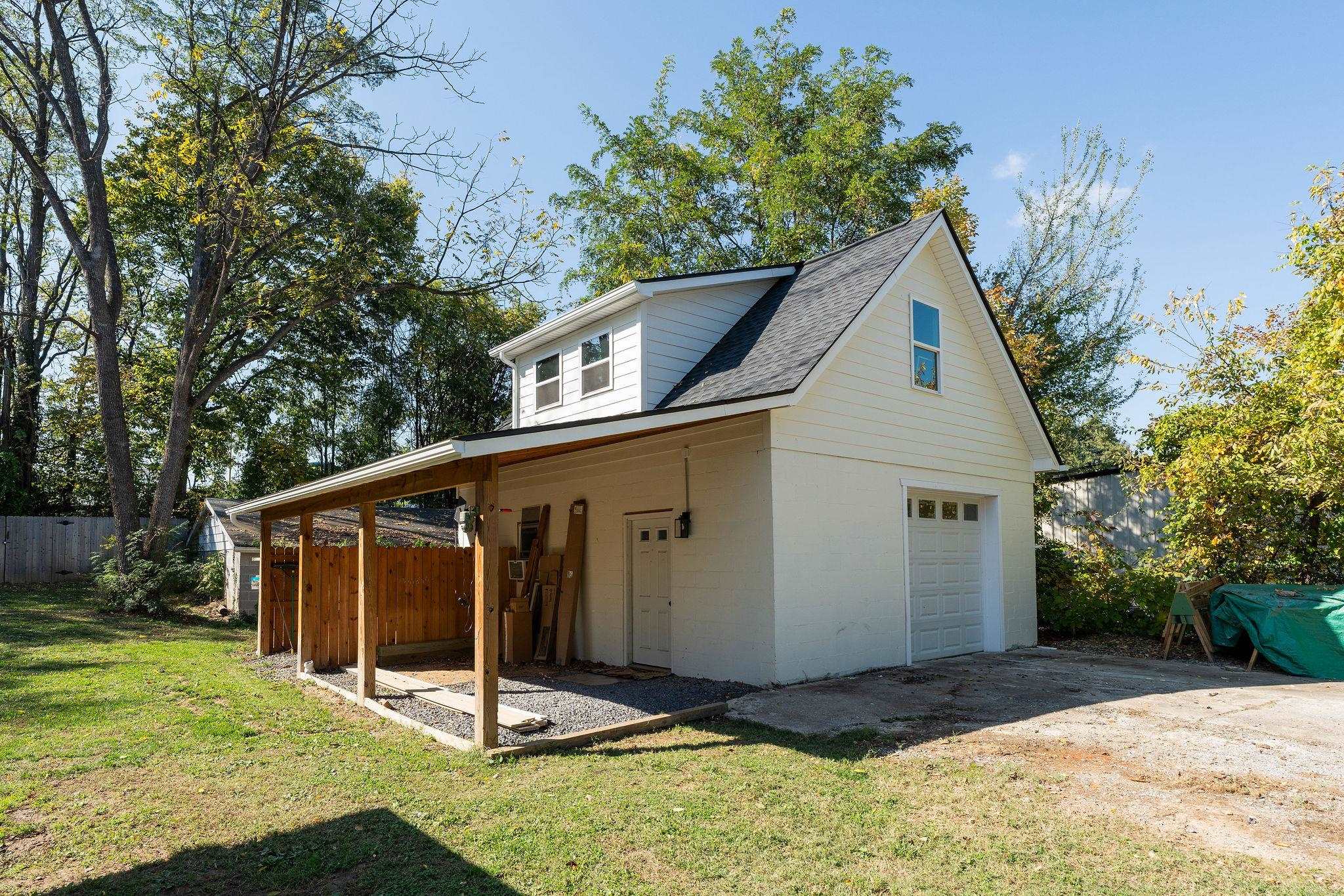 1405 BARTERBROOK RD, STAUNTON, Virginia 24401, 4 Bedrooms Bedrooms, ,2 BathroomsBathrooms,Residential,1405 BARTERBROOK RD,683108 MLS # 683108