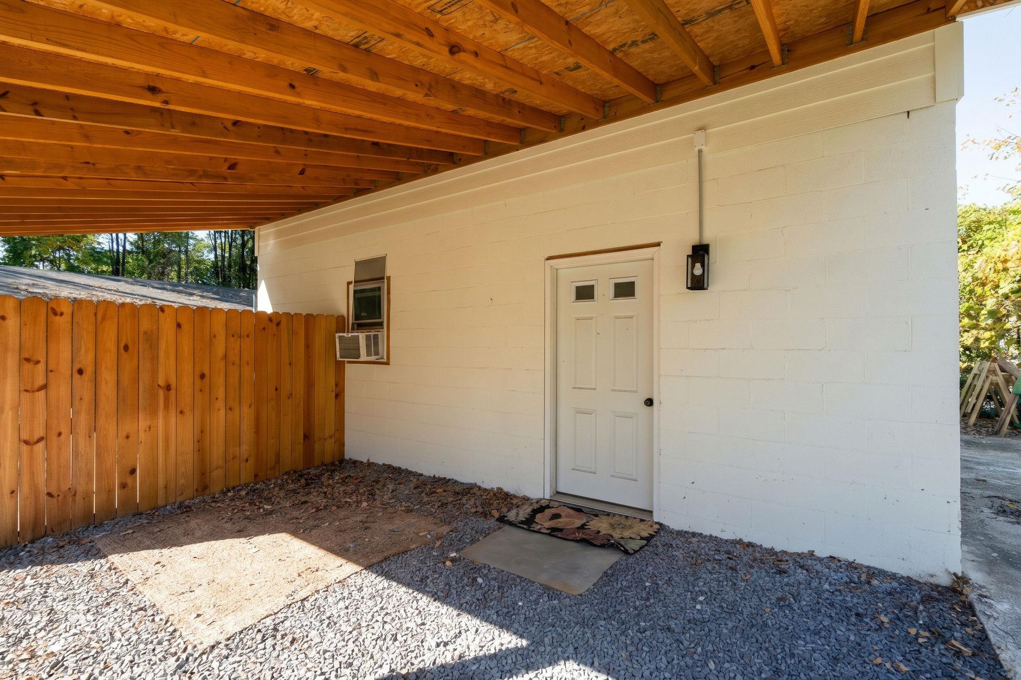 1405 BARTERBROOK RD, STAUNTON, Virginia 24401, 4 Bedrooms Bedrooms, ,2 BathroomsBathrooms,Residential,1405 BARTERBROOK RD,683108 MLS # 683108
