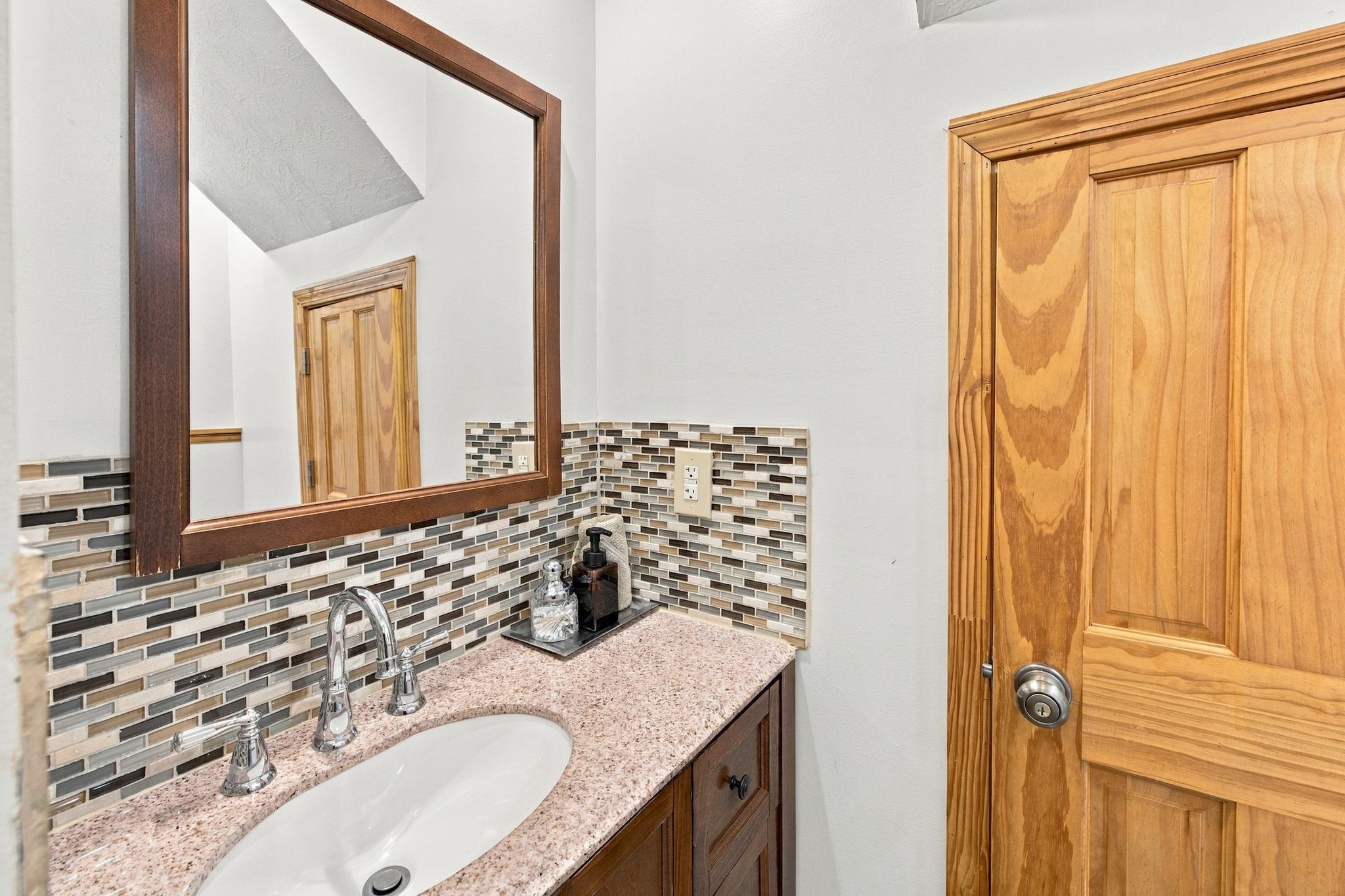 310 ROADS END LN, LURAY, Virginia 22835, 2 Bedrooms Bedrooms, ,2 BathroomsBathrooms,Residential,Shenandoah Solitude,310 ROADS END LN,683109 MLS # 683109 310 ROADS END LN, LURAY, Virginia 22835, 2 Bedrooms Bedrooms, ,2 BathroomsBathrooms,Residential,Shenandoah Solitude,310 ROADS END LN,683109 MLS # 683109