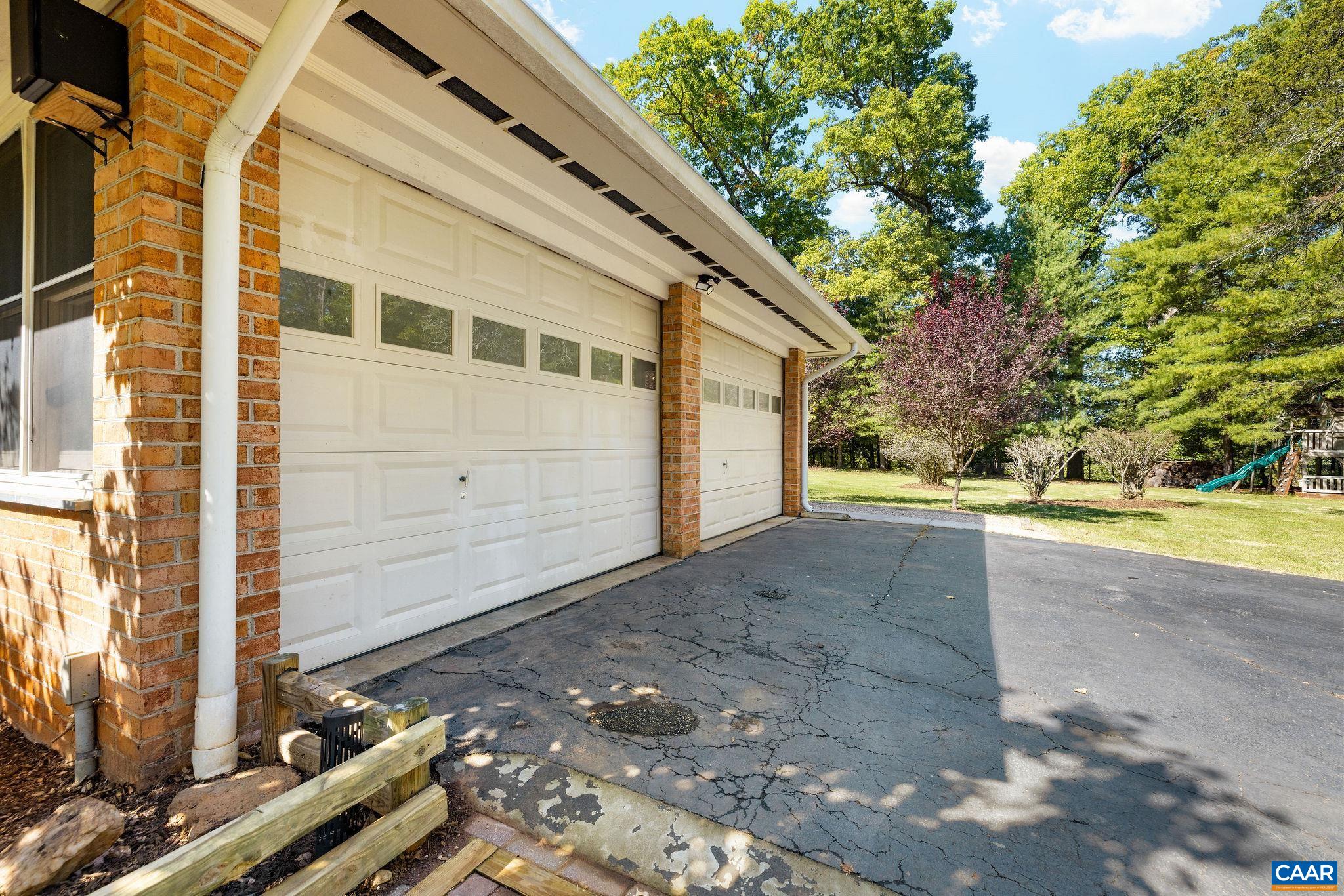 345 FOREST RIDGE RD, EARLYSVILLE, Virginia 22936, 4 Bedrooms Bedrooms, ,4 BathroomsBathrooms,Residential,345 FOREST RIDGE RD,683110 MLS # 683110 345 FOREST RIDGE RD, EARLYSVILLE, Virginia 22936, 4 Bedrooms Bedrooms, ,4 BathroomsBathrooms,Residential,345 FOREST RIDGE RD,683110 MLS # 683110