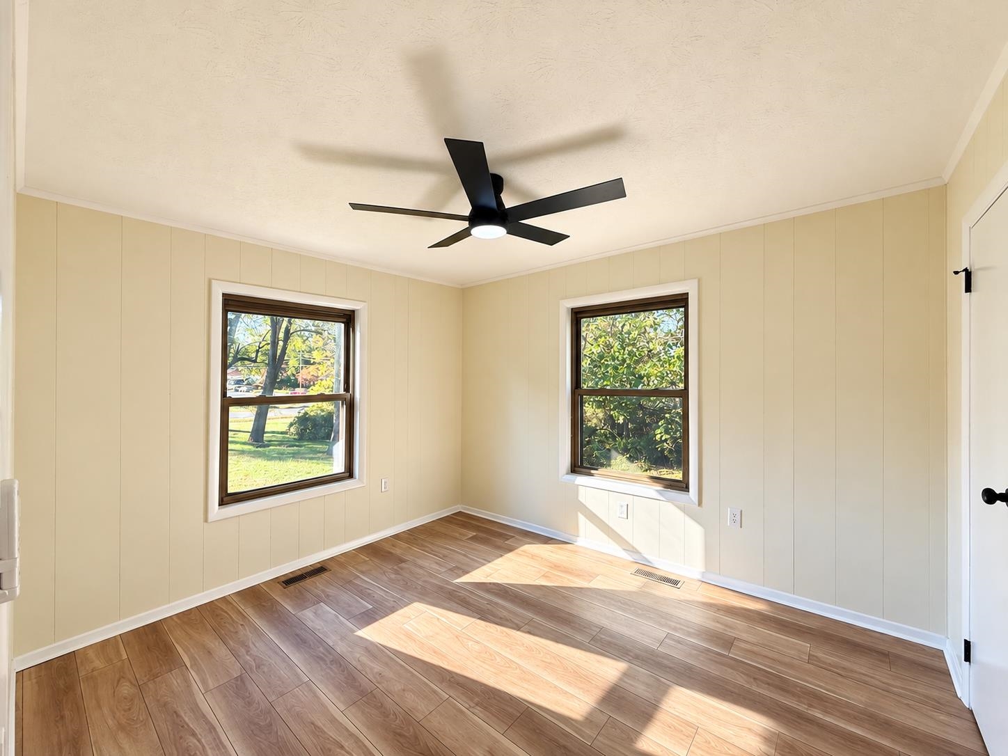 84 GREENBRIAR LN, STUARTS DRAFT, Virginia 24477, 3 Bedrooms Bedrooms, ,2 BathroomsBathrooms,Residential,84 GREENBRIAR LN,683111 MLS # 683111